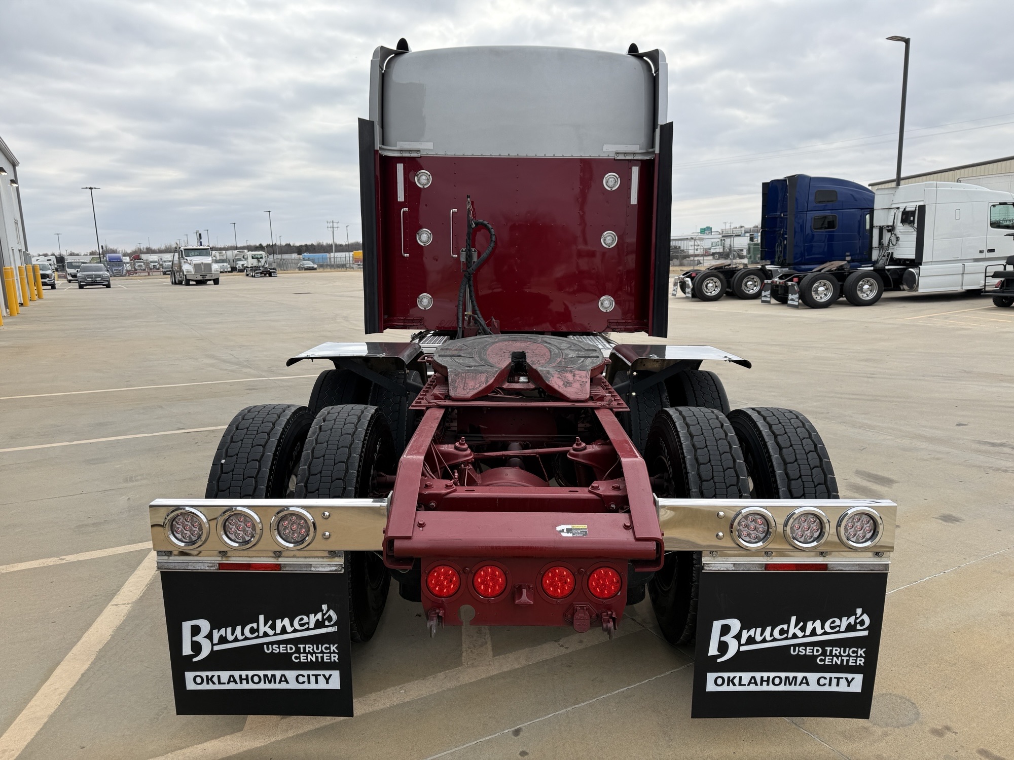 2022 Kenworth W900 - image 6