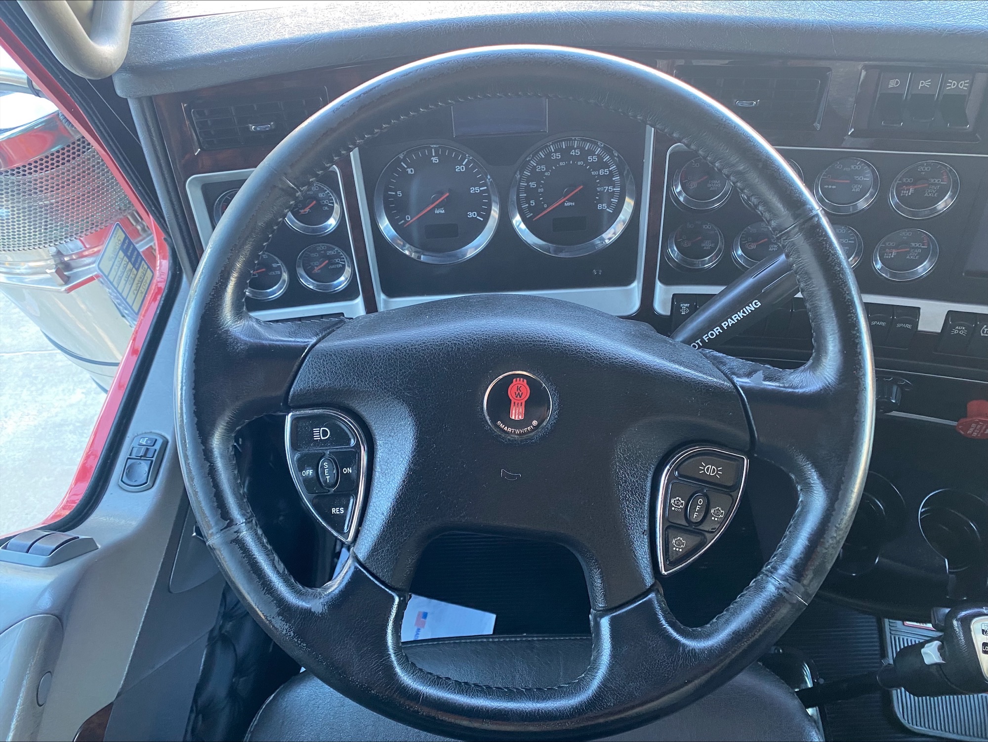 2021 Kenworth W900 - image 17