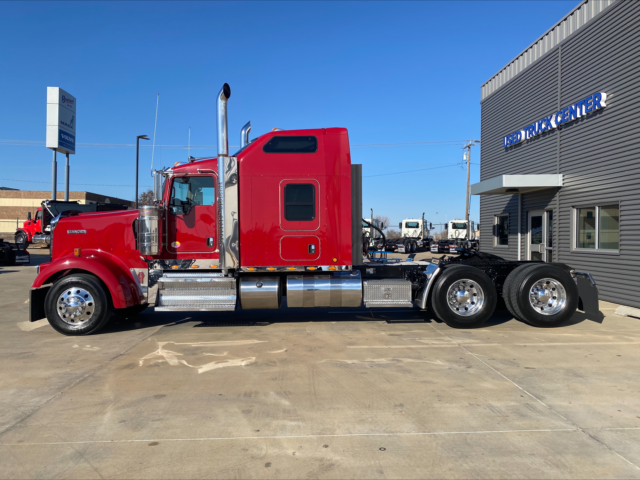2021 Kenworth W900 - image 8