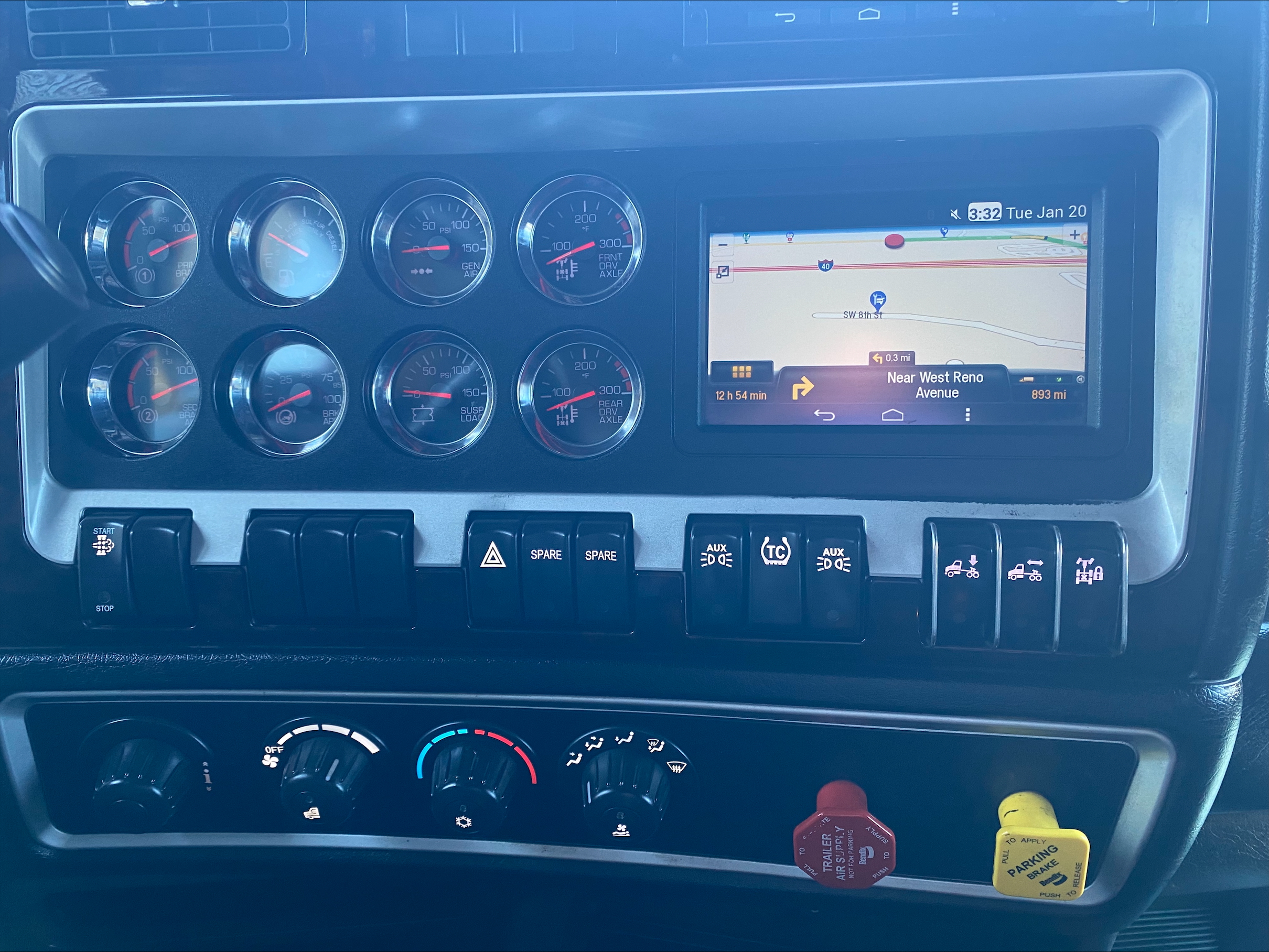 2021 Kenworth W900 - image 18