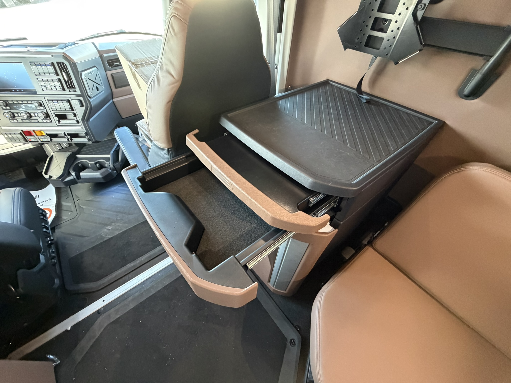 2026 Mack - image 24