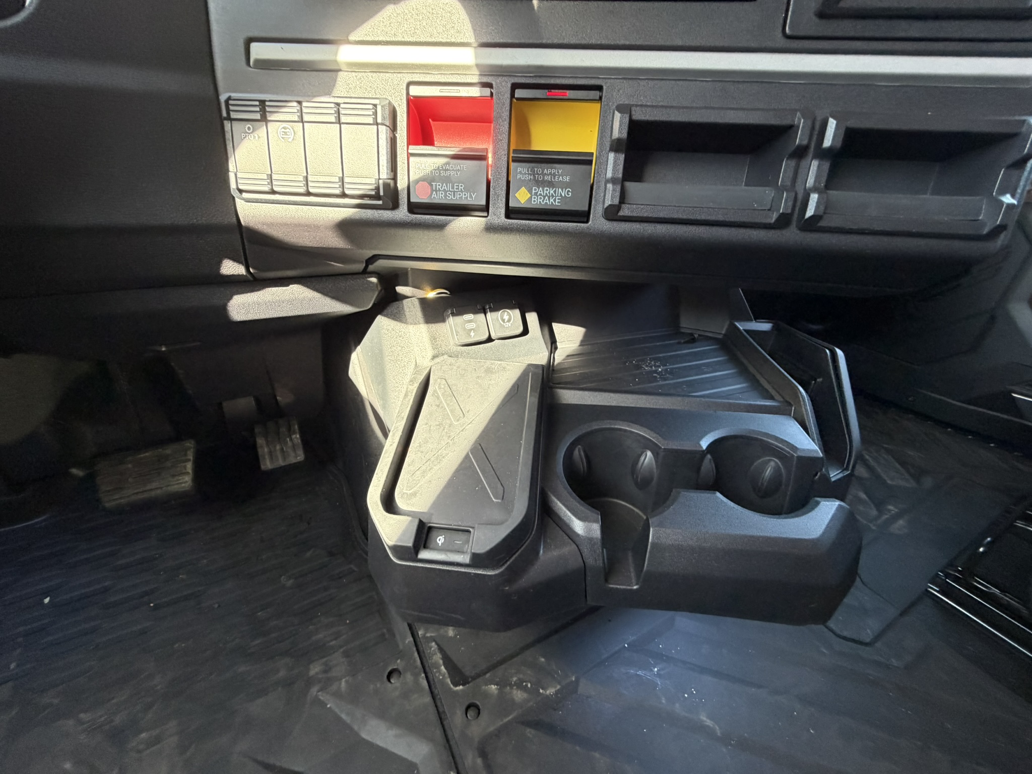 2026 Mack - image 16