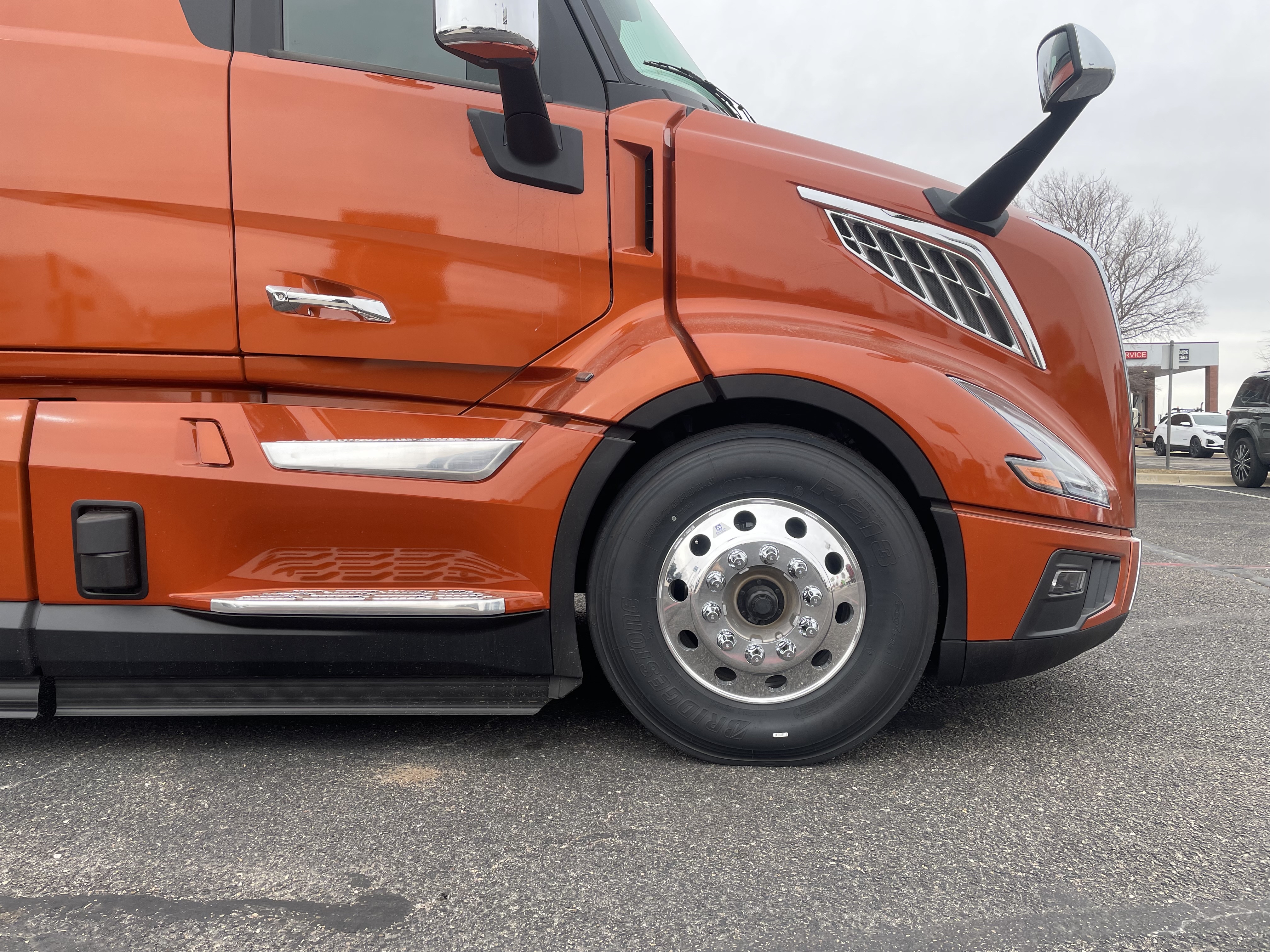 2026 Volvo - image 6