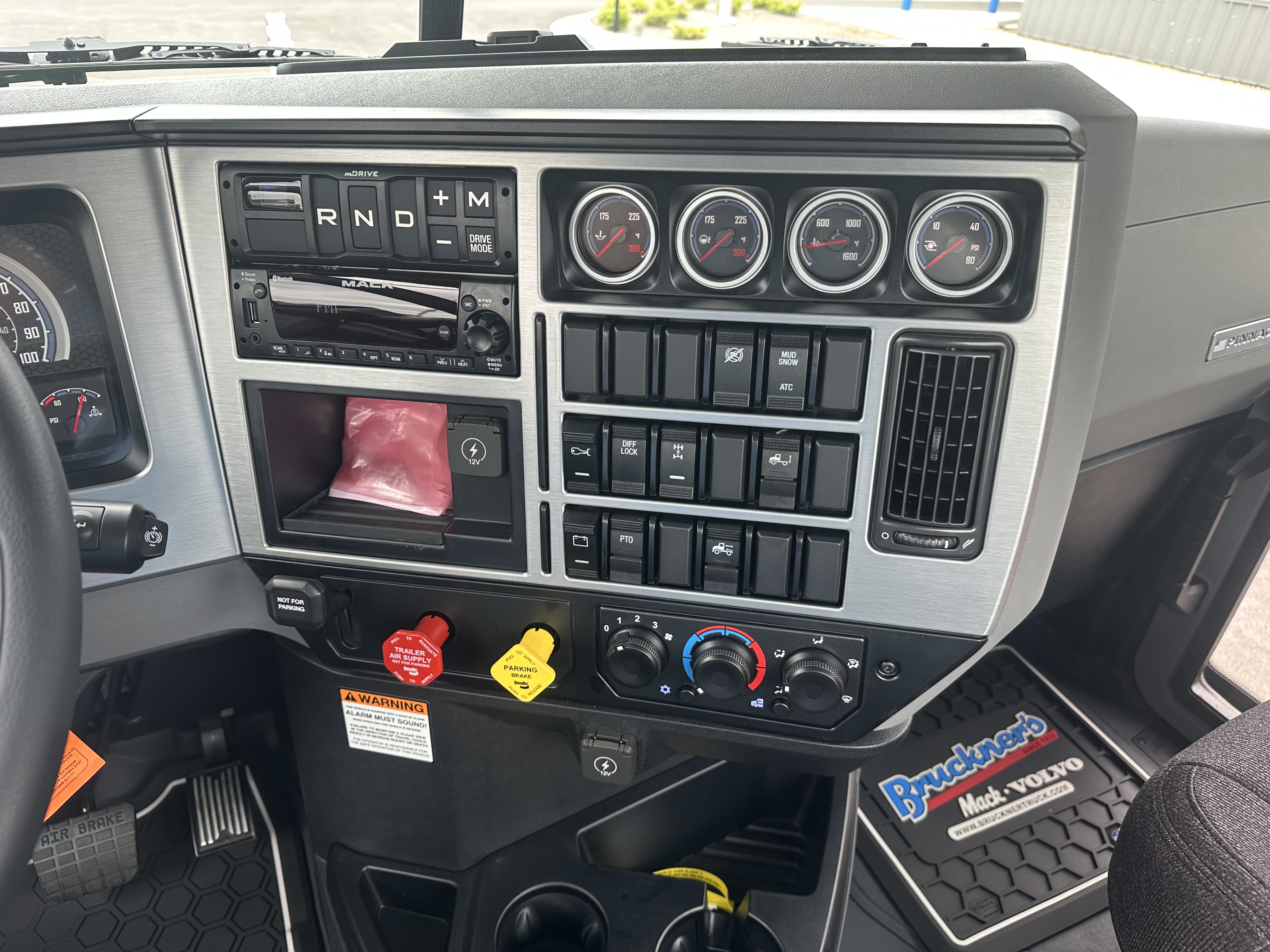 2026 Mack - image 10