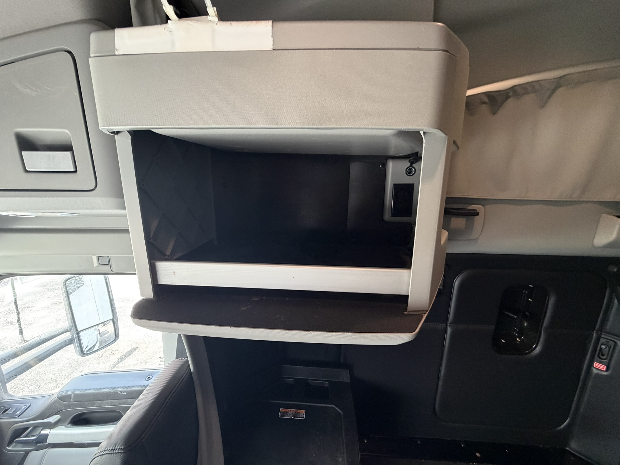 2024 Kenworth T680 - image 36