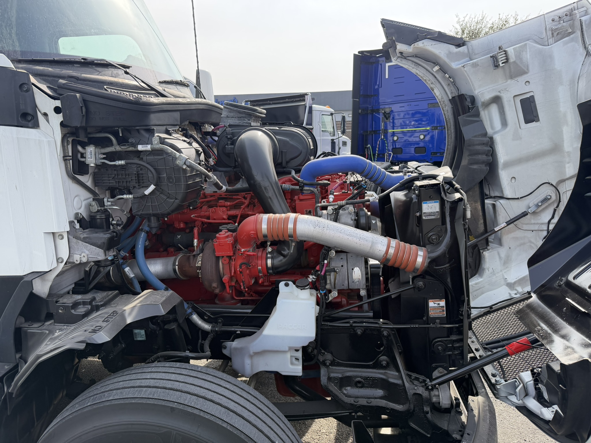 2024 Kenworth T680 - image 23