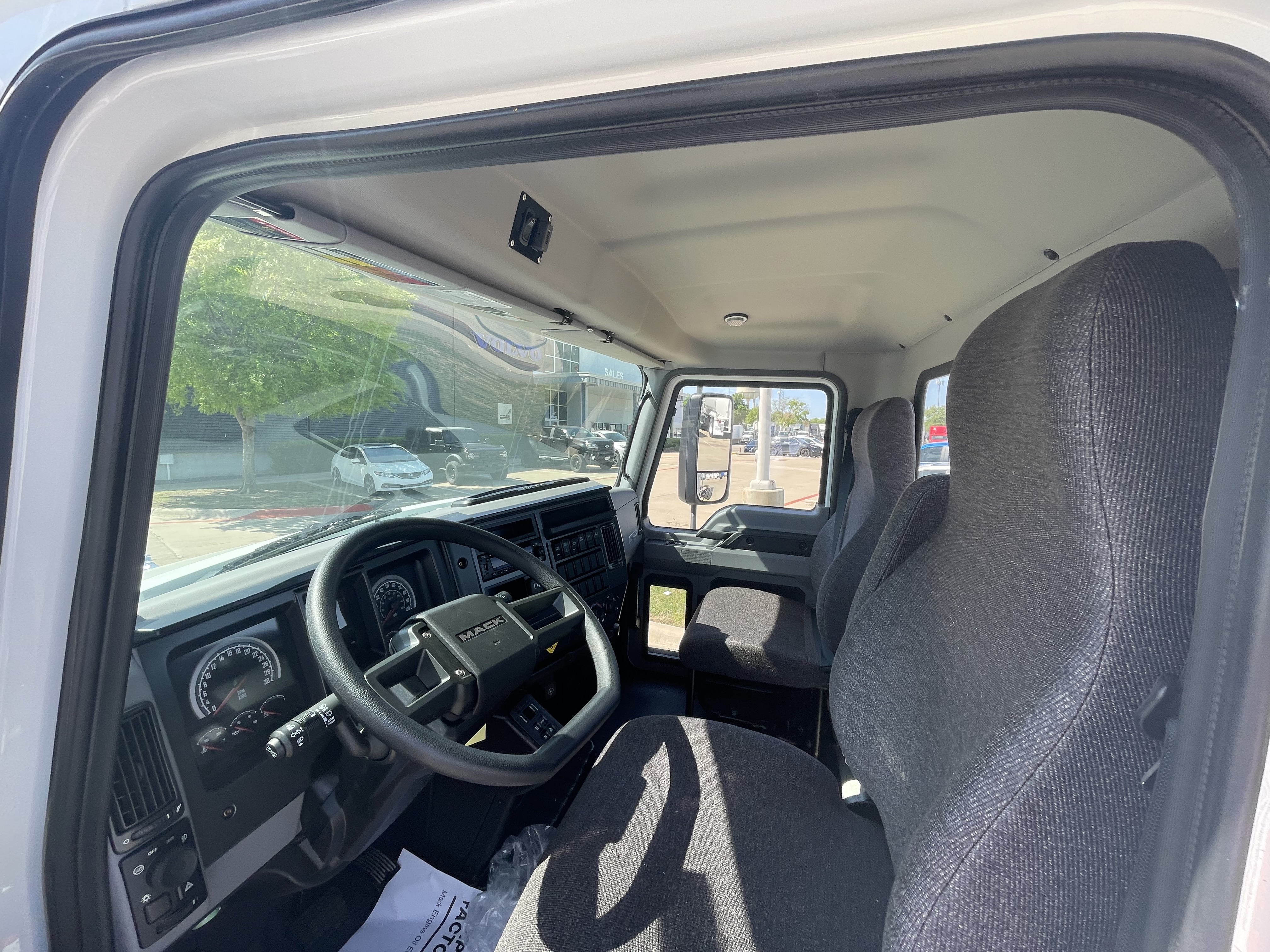 2025 Mack - image 19