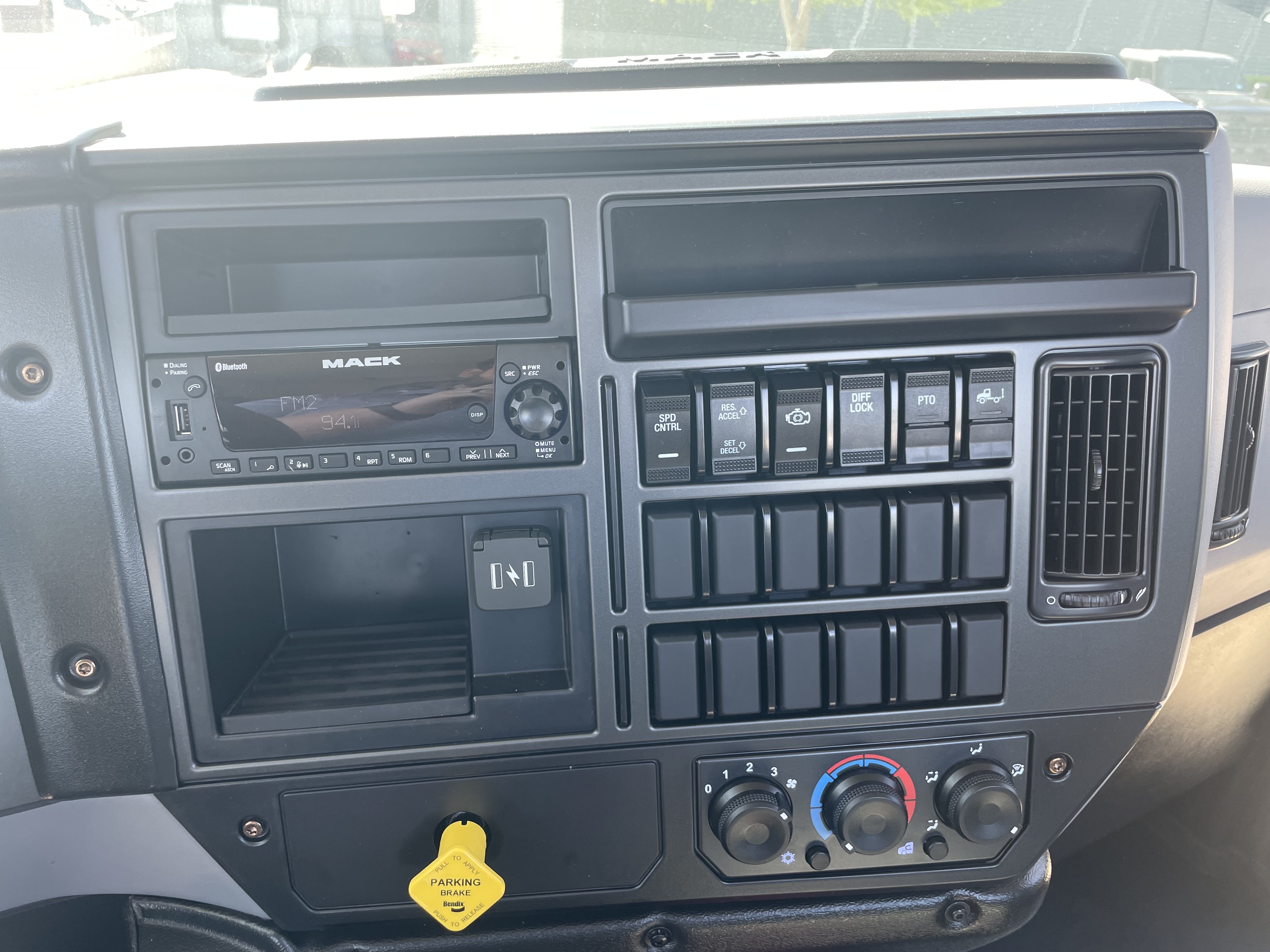 2025 Mack - image 22