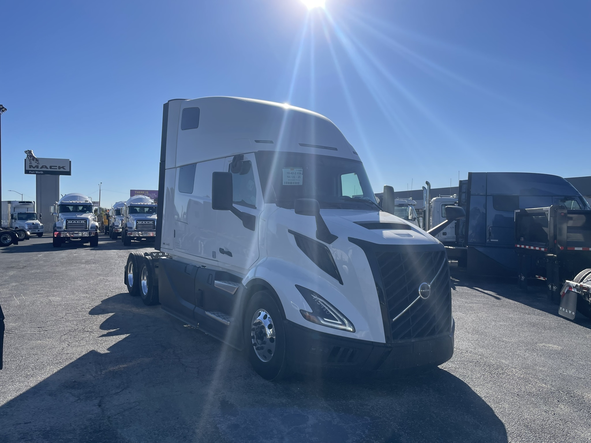 2026 Volvo - image 3