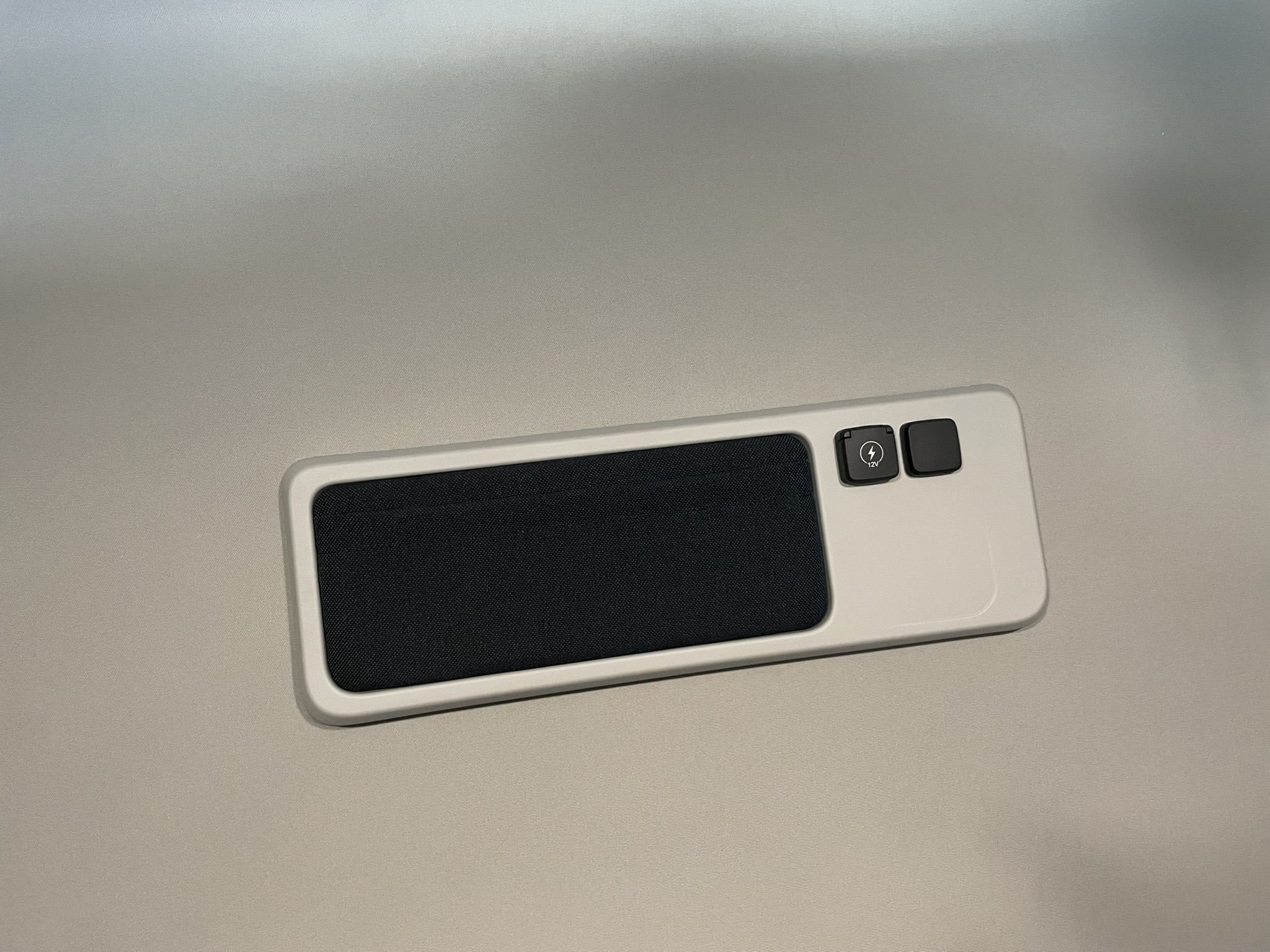 2026 Volvo - image 19