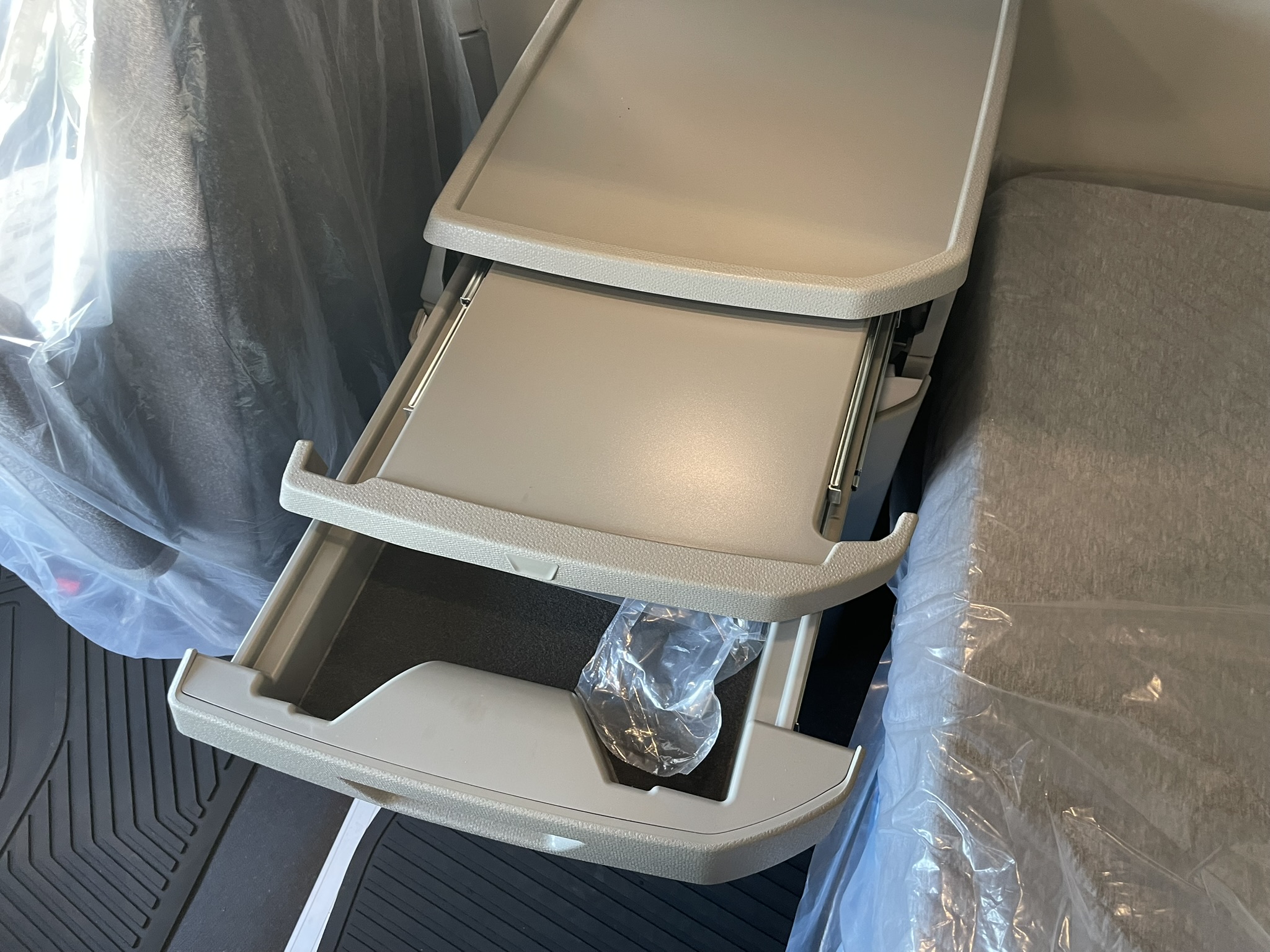 2026 Volvo - image 22