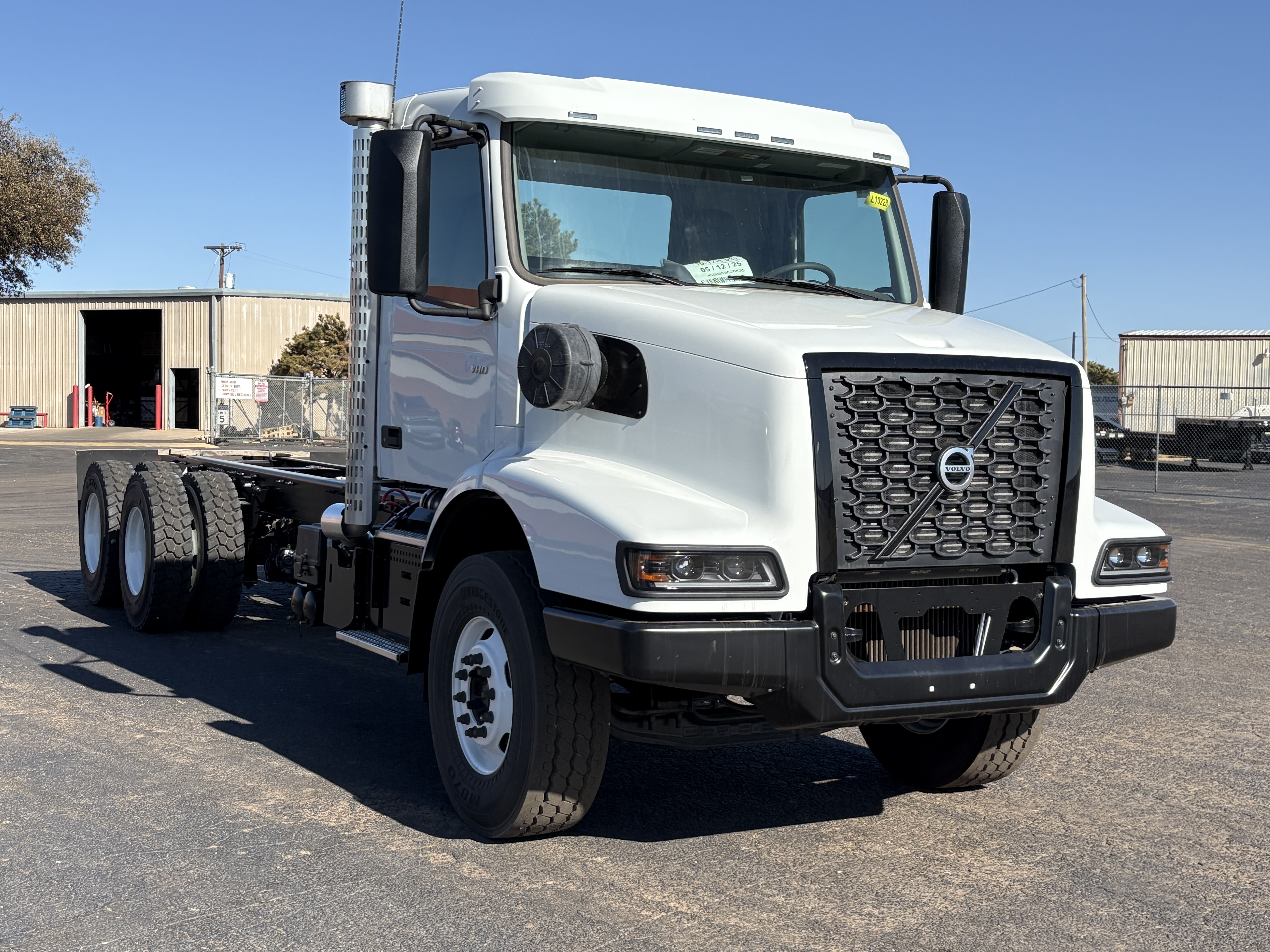 2026 Volvo - image 3