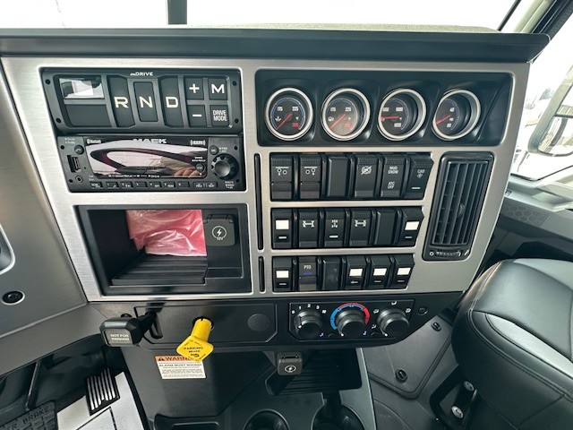 2025 Mack - image 13