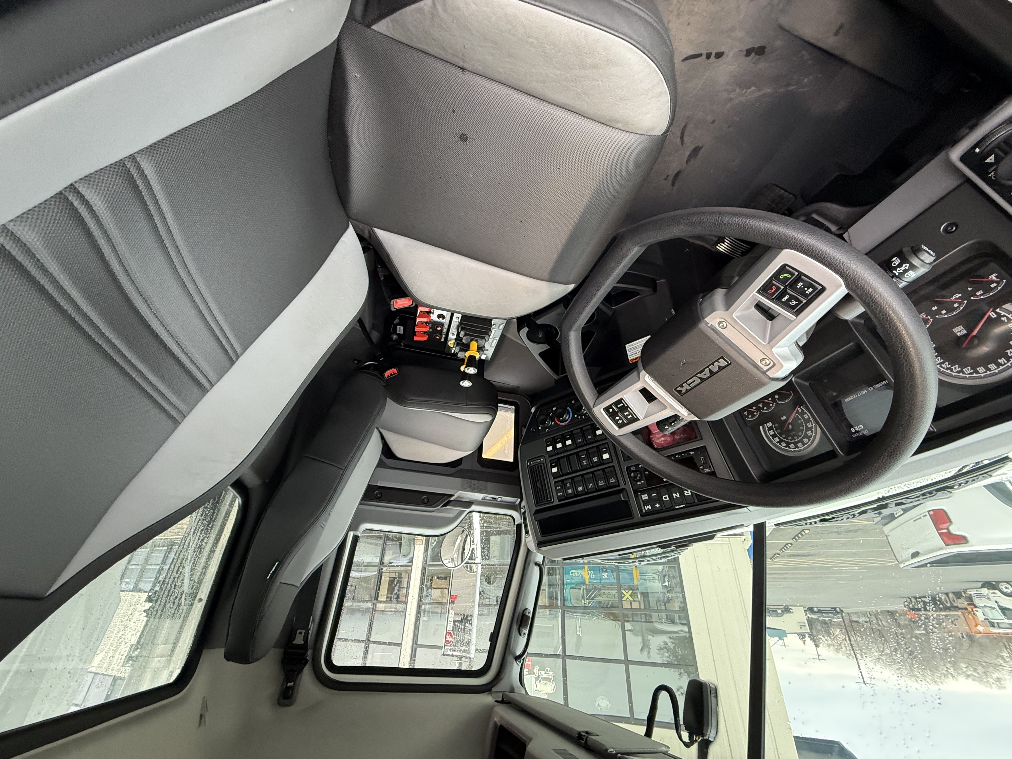 2025 Mack - image 10