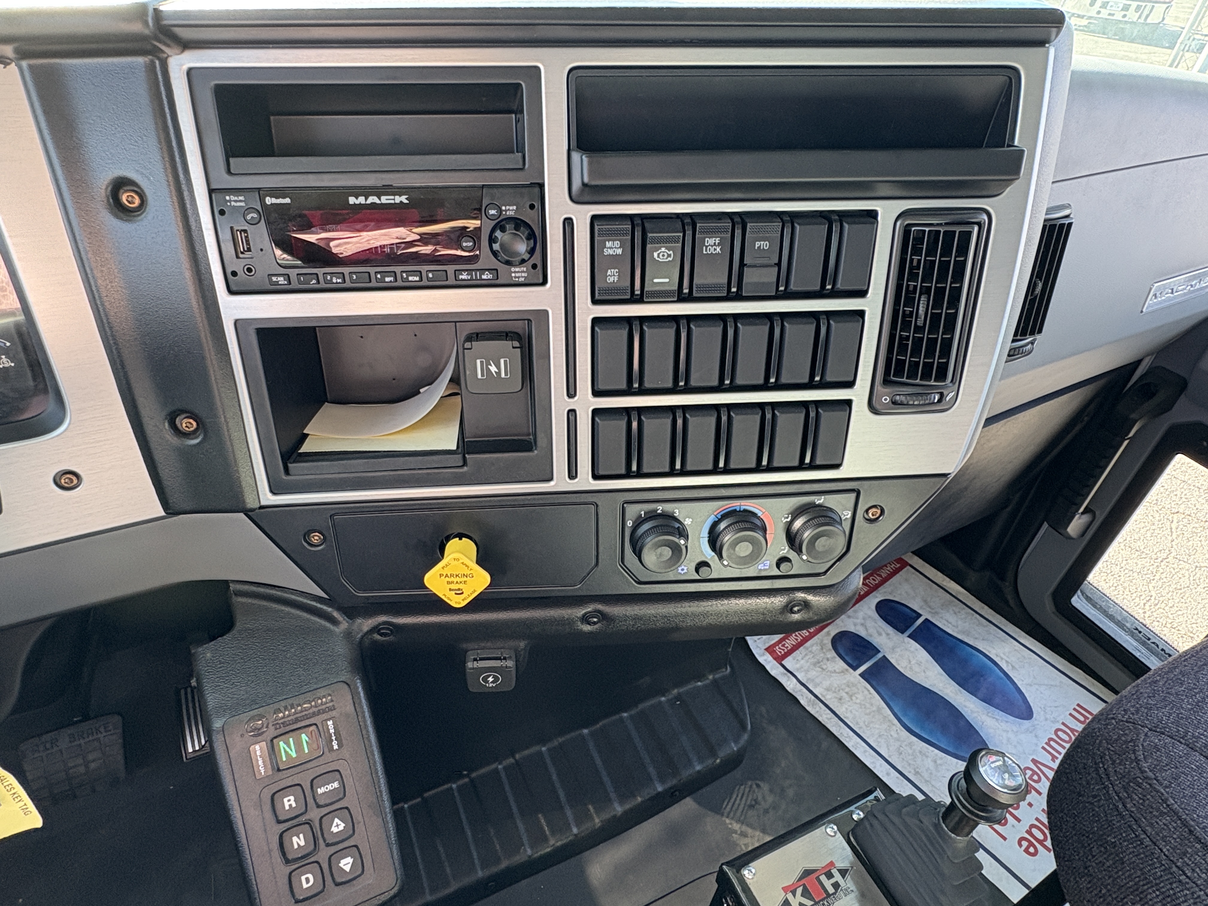 2026 Mack - image 16