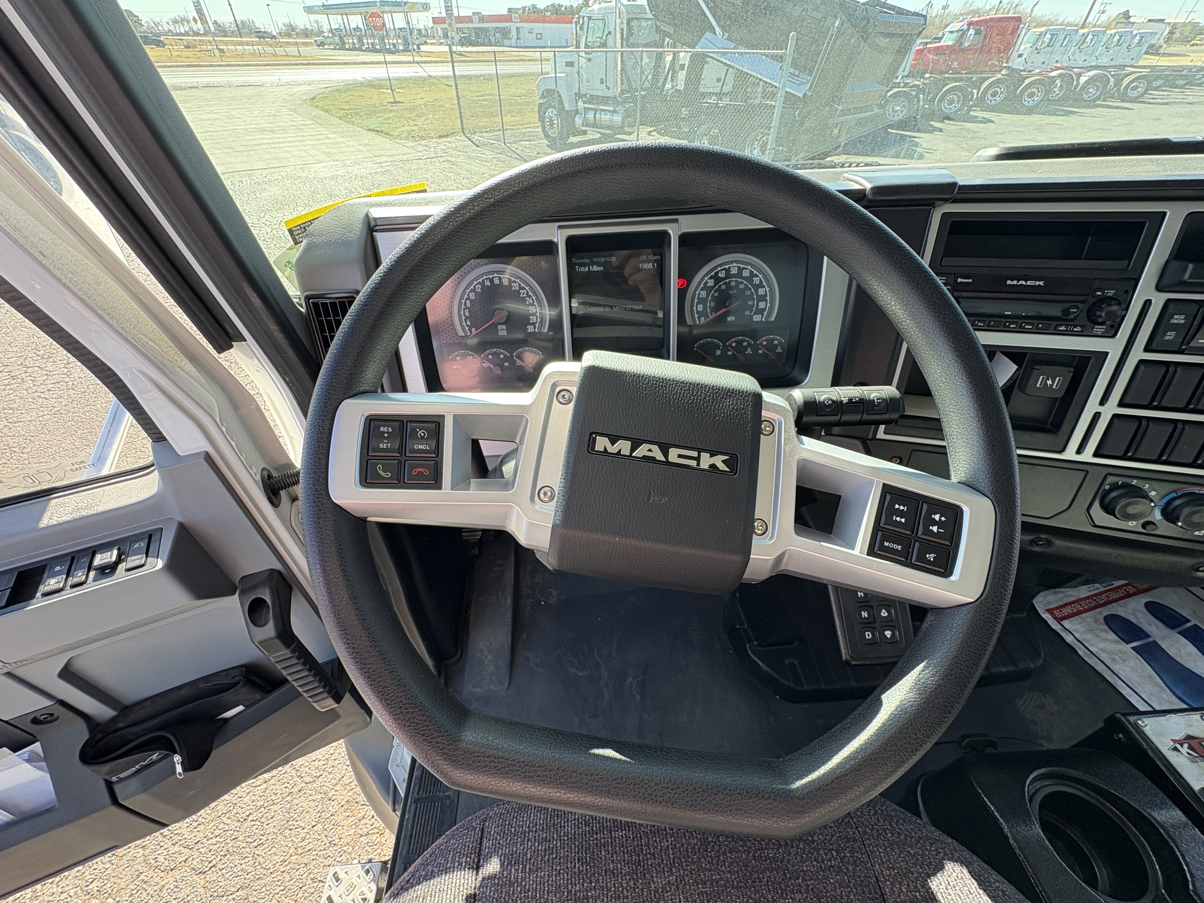 2026 Mack - image 15