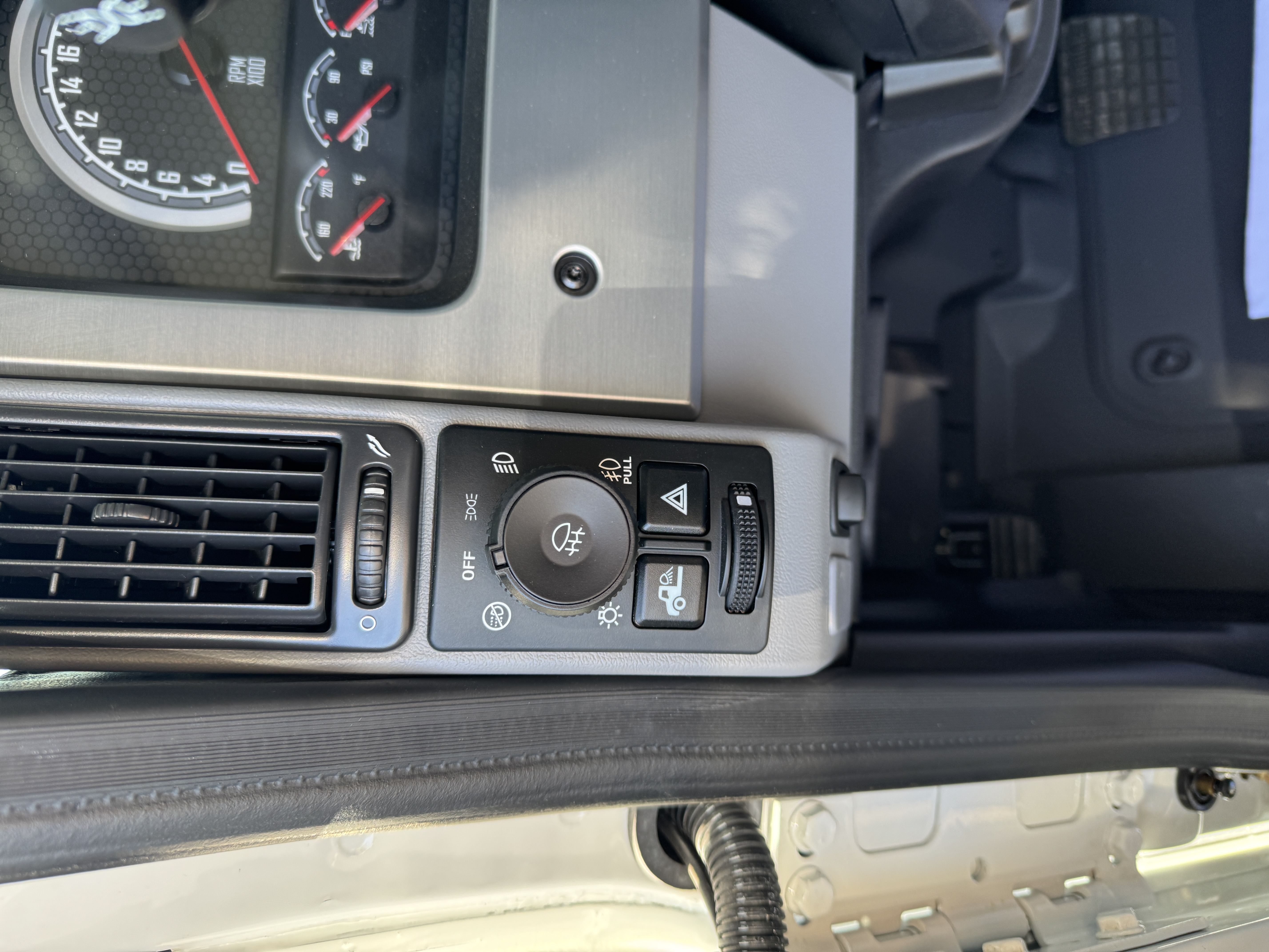 2026 Mack - image 21