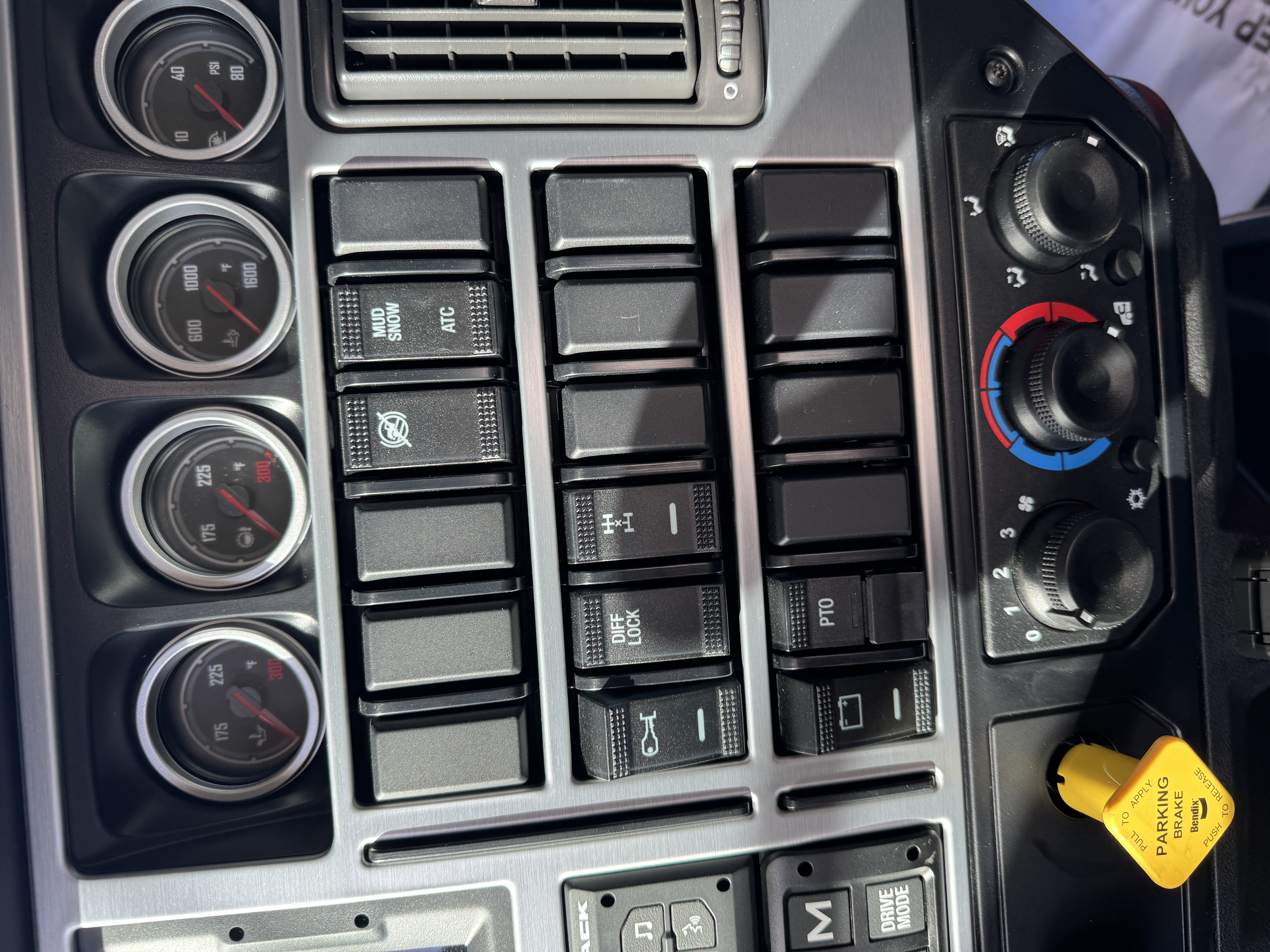 2026 Mack - image 22