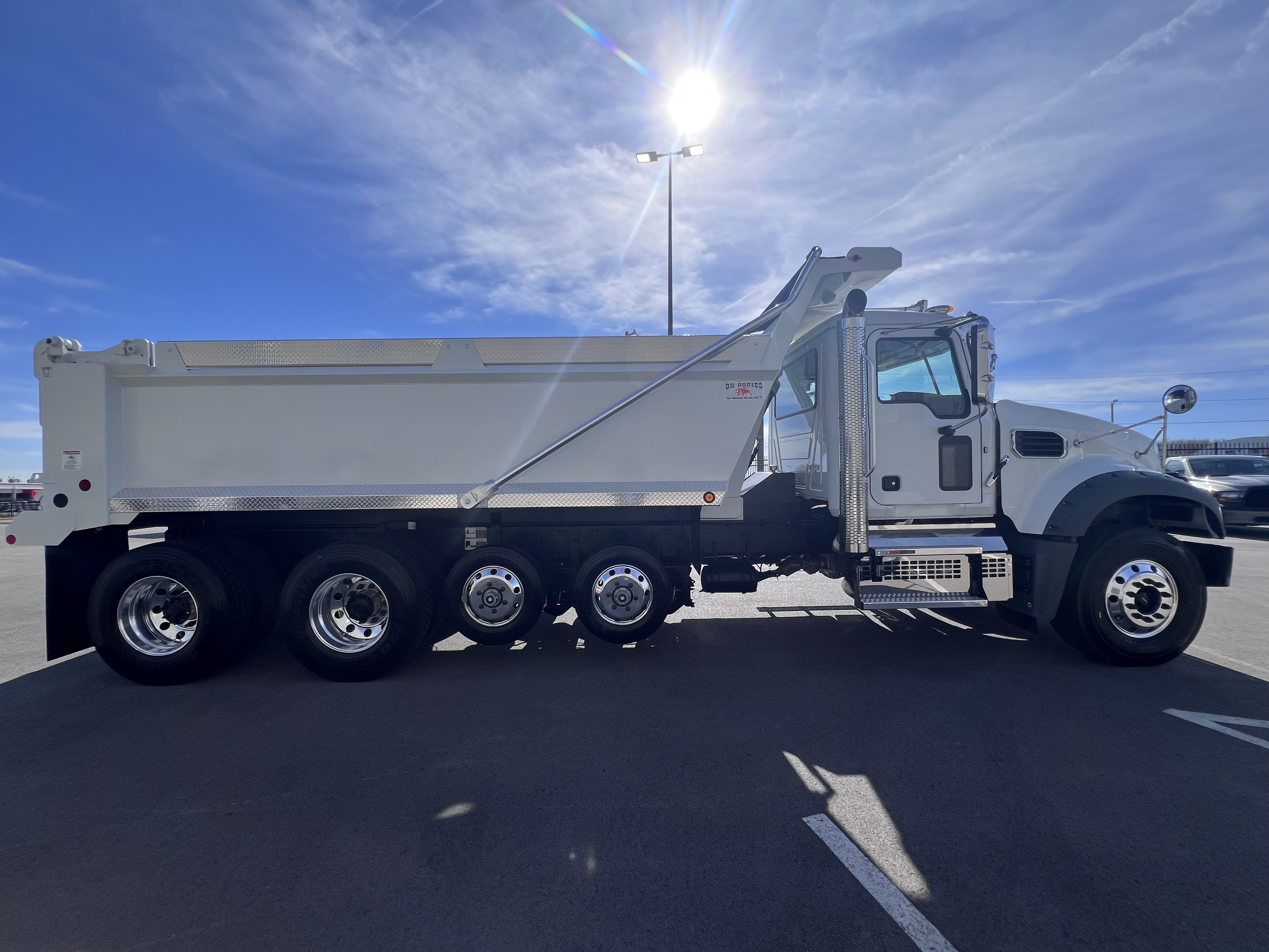 2026 Mack Granite - image 9