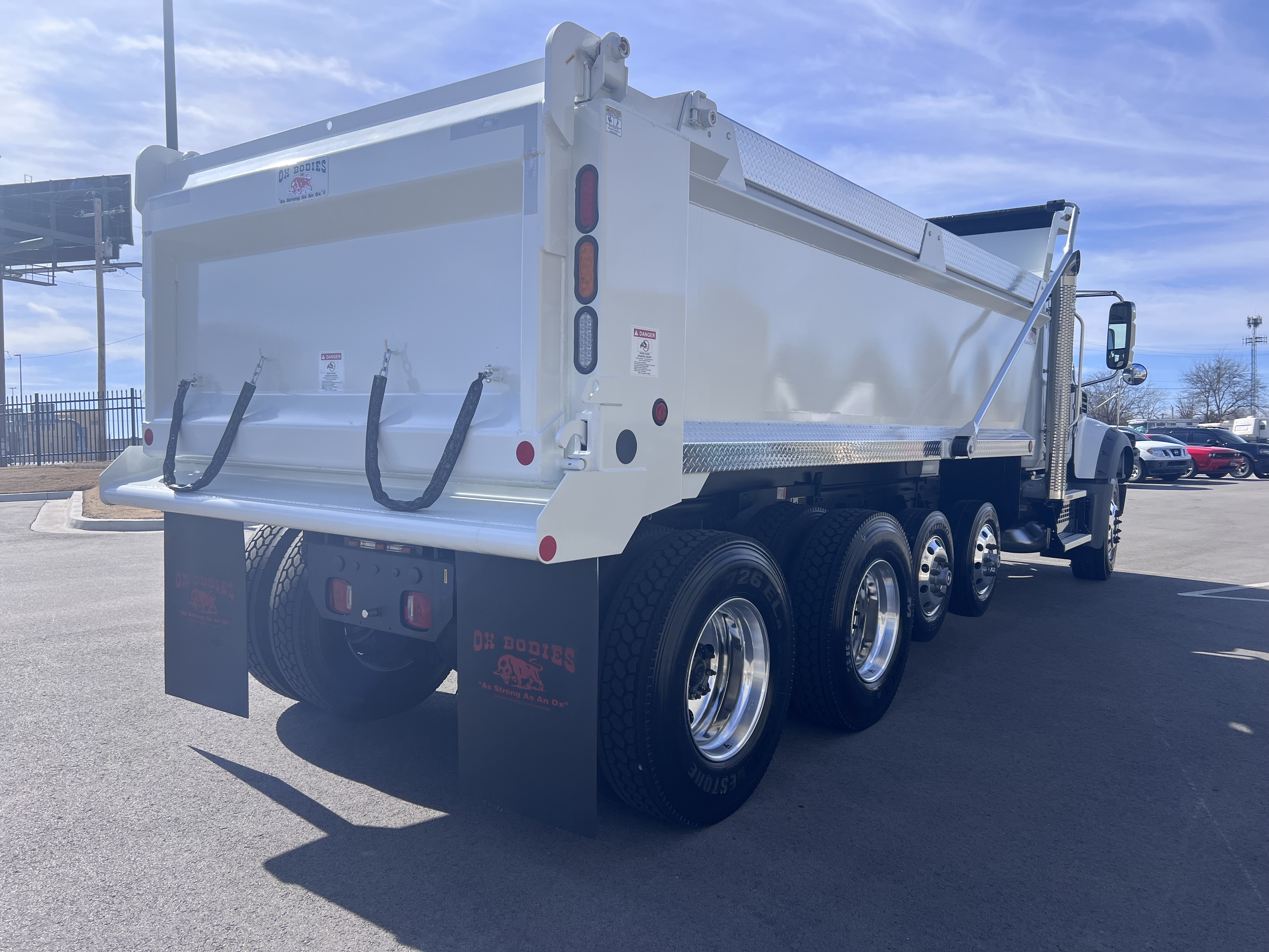 2026 Mack Granite - image 8