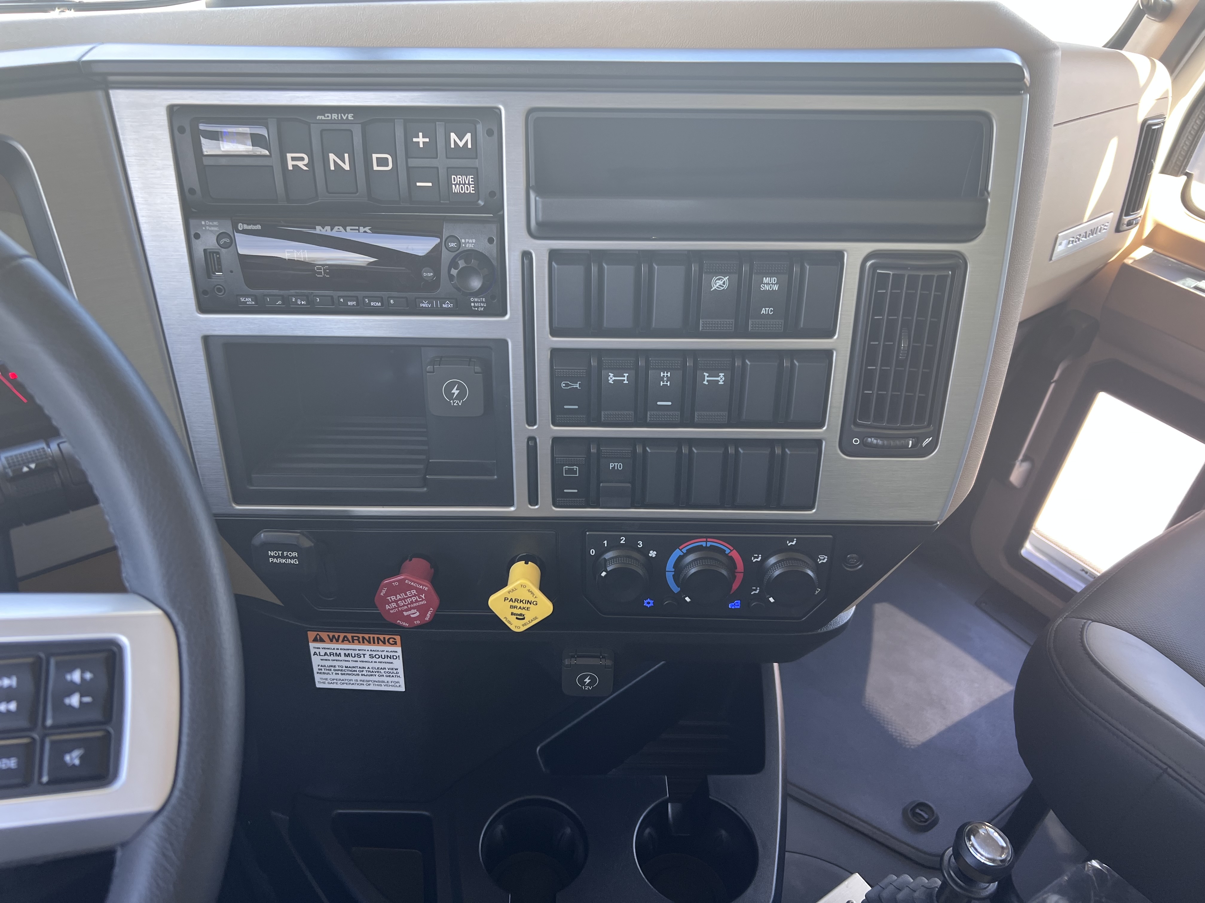 2026 Mack Granite - image 14