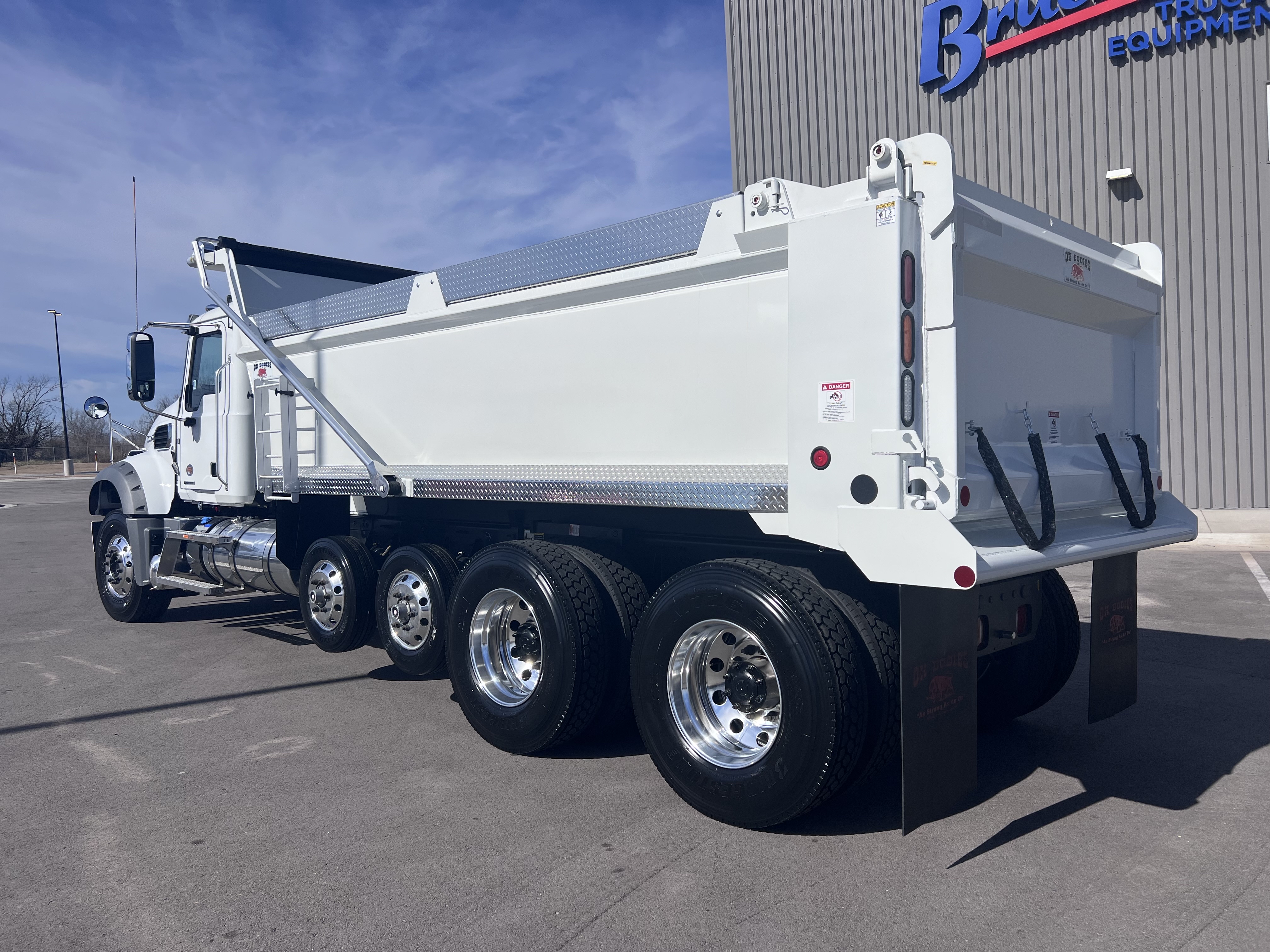 2026 Mack Granite - image 5