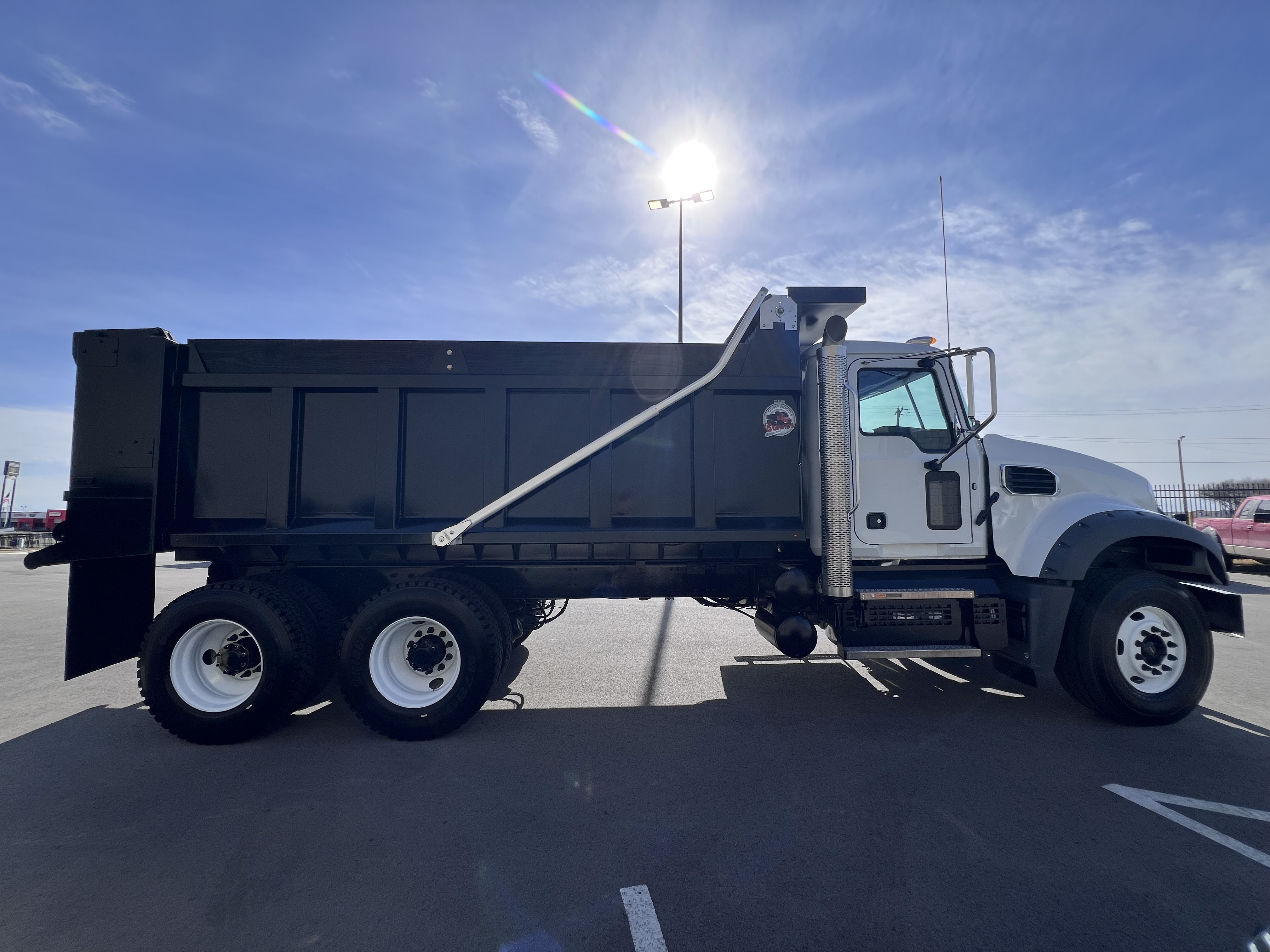 2026 Mack Granite - image 9