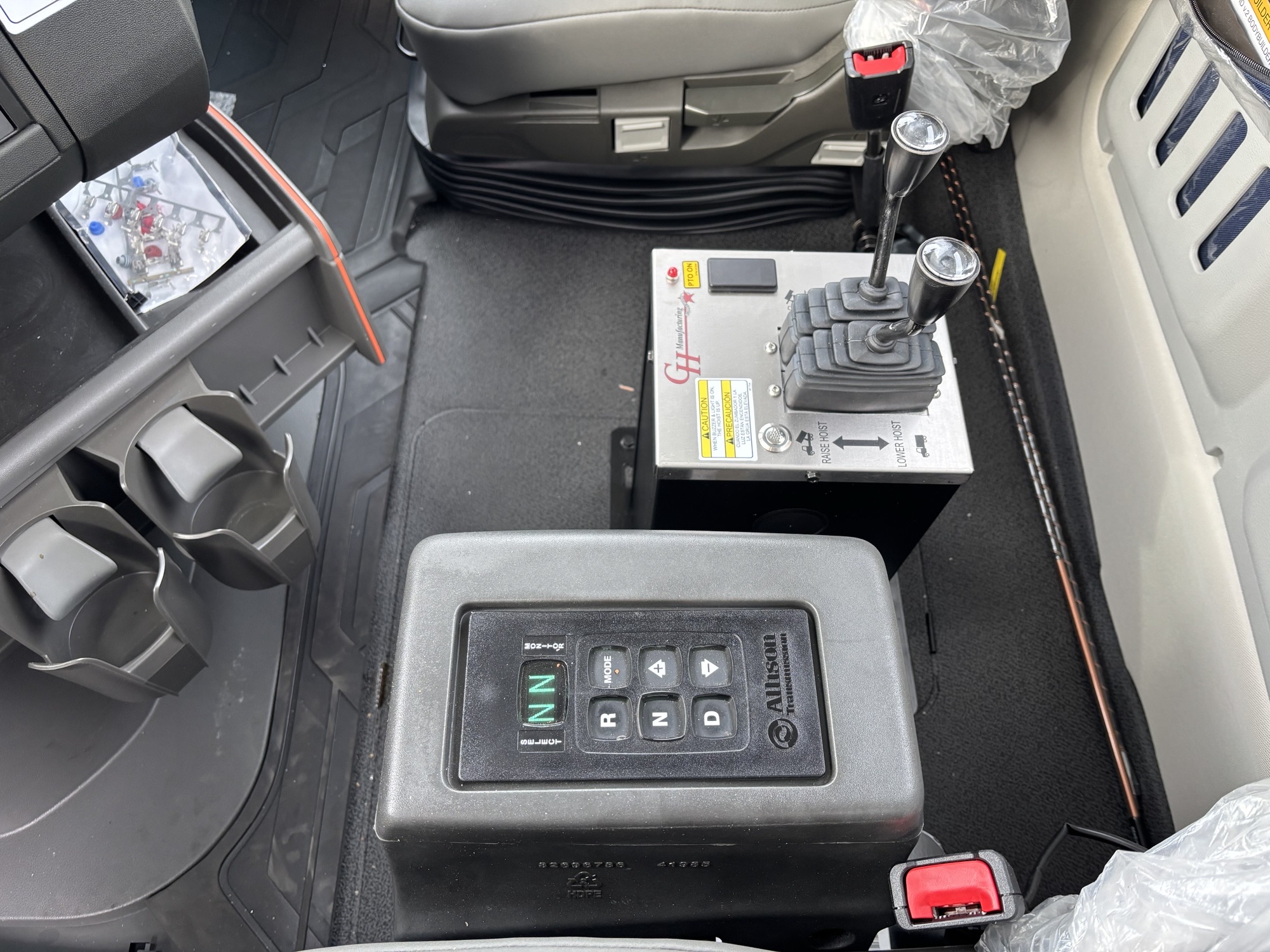 2026 Volvo - image 17