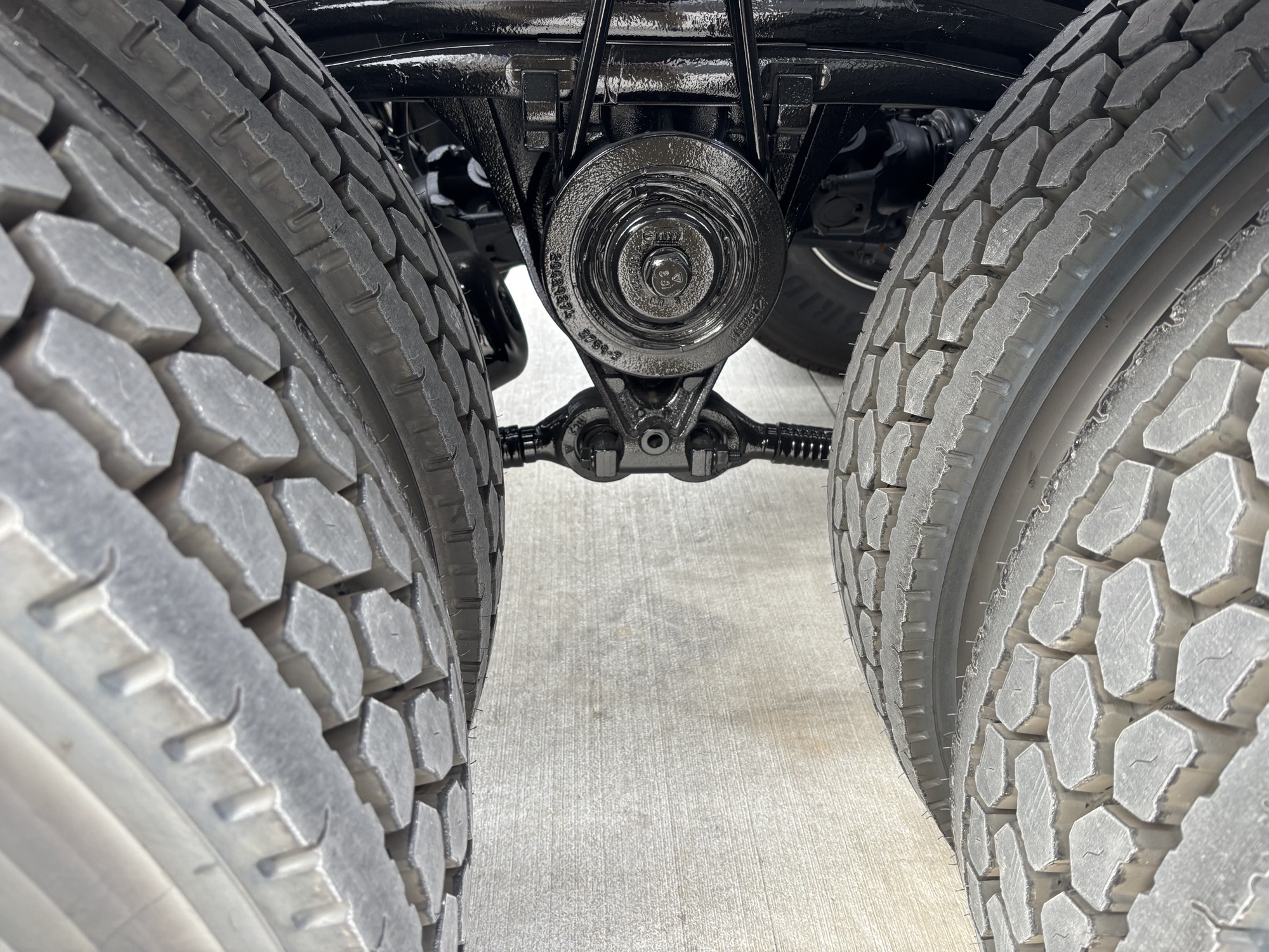 2026 Volvo - image 6