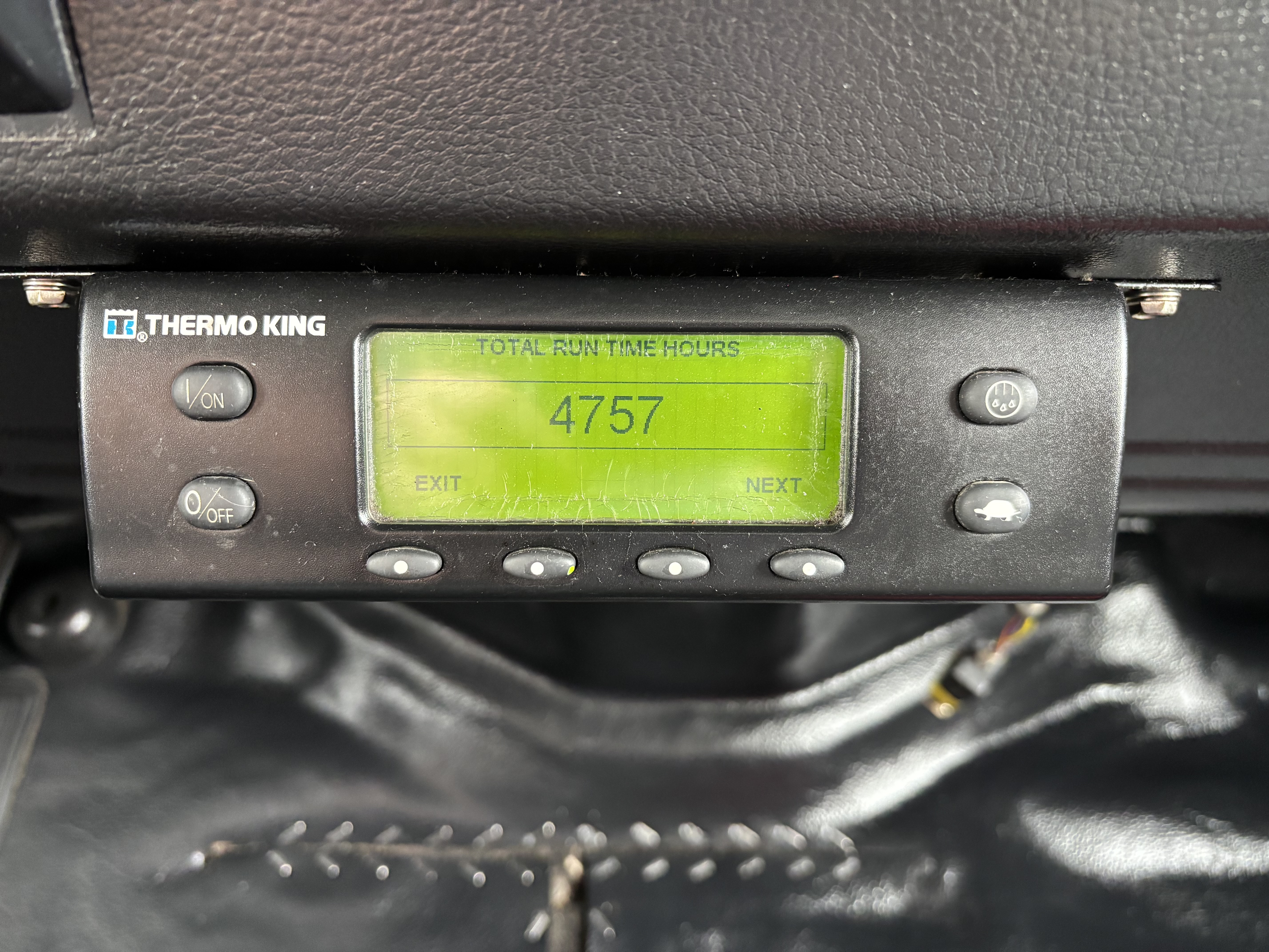 2020 Hino 268 - image 31