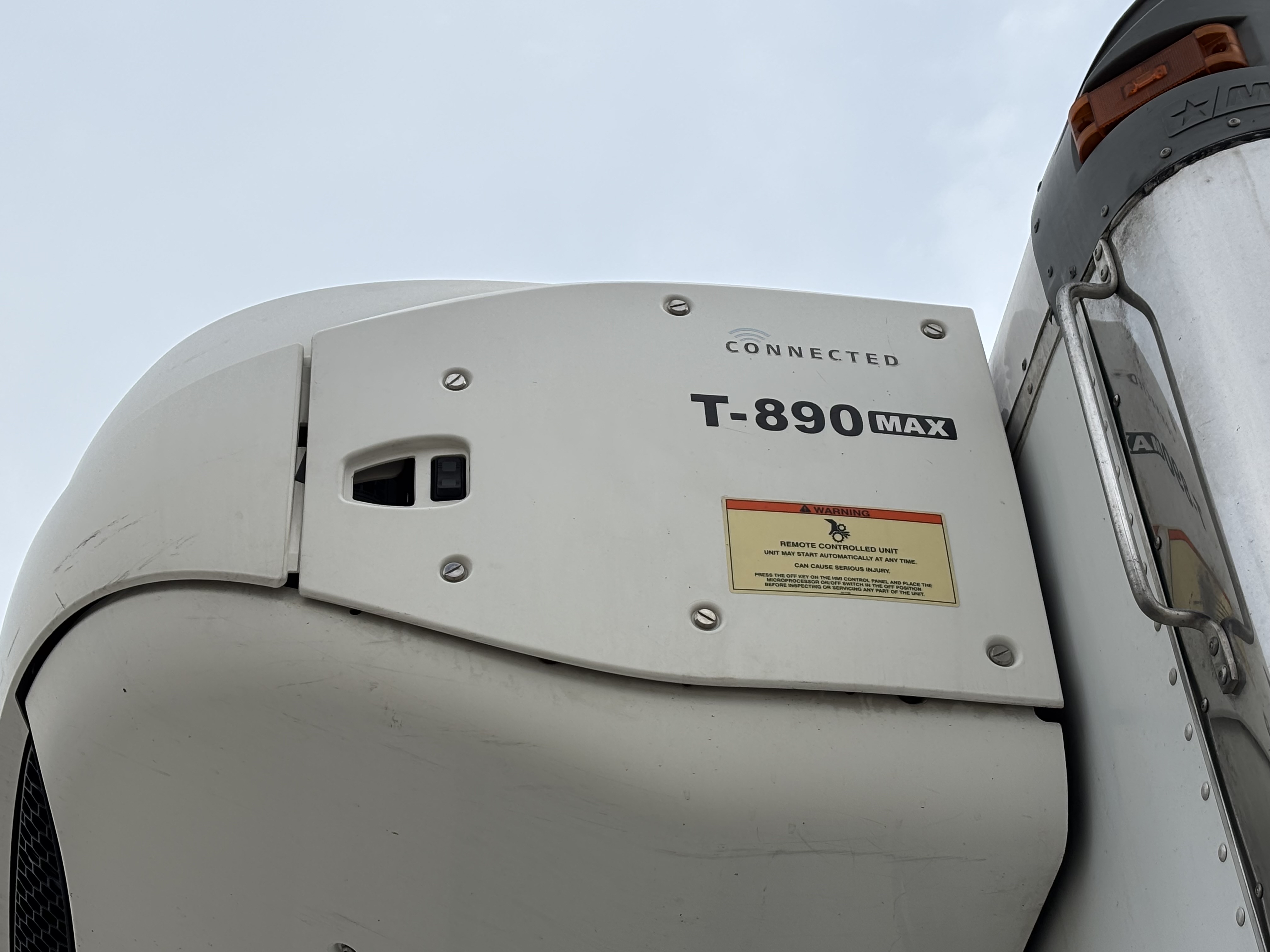 2020 Hino 268 - image 16