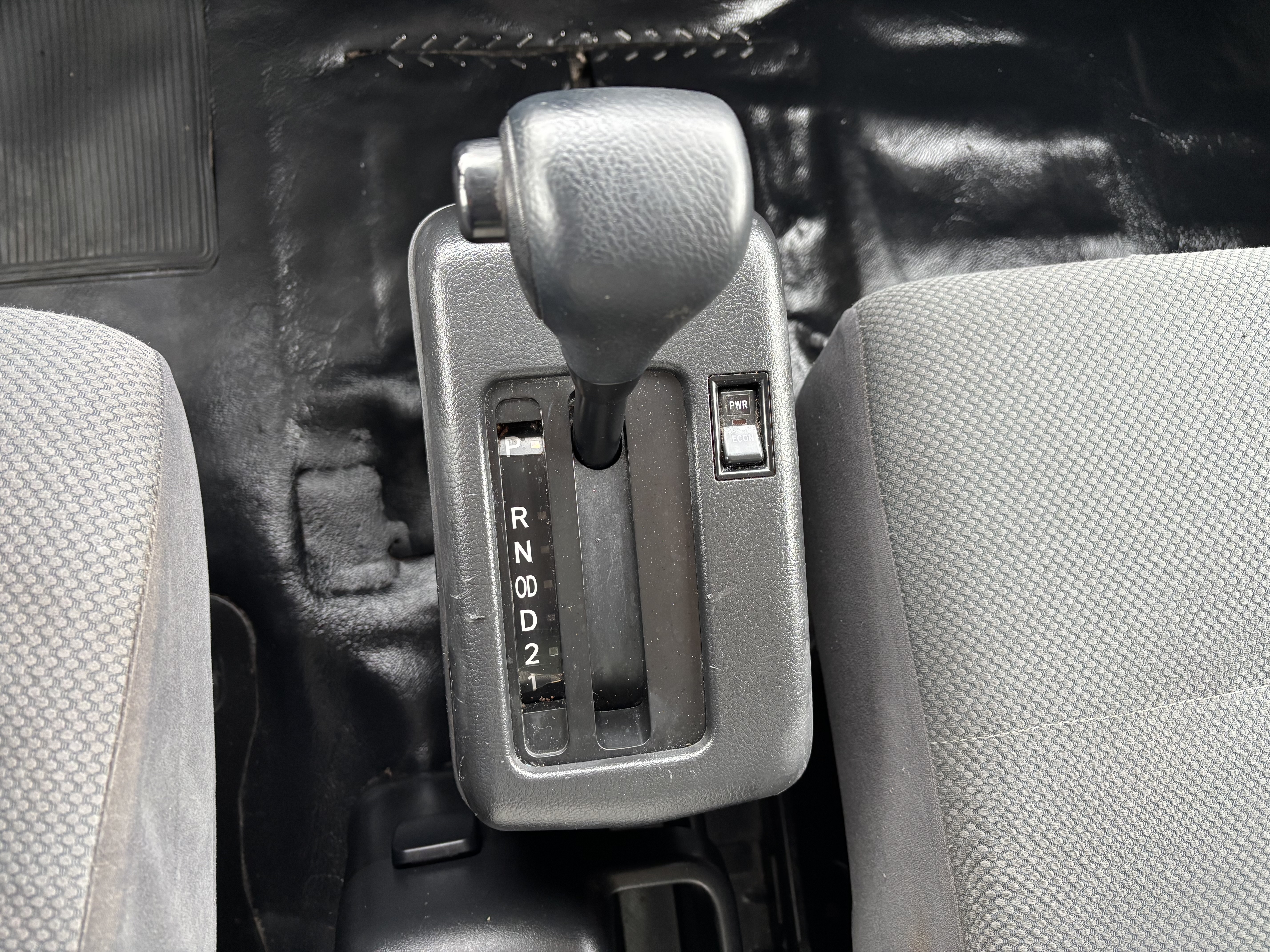 2020 Hino 268 - image 28