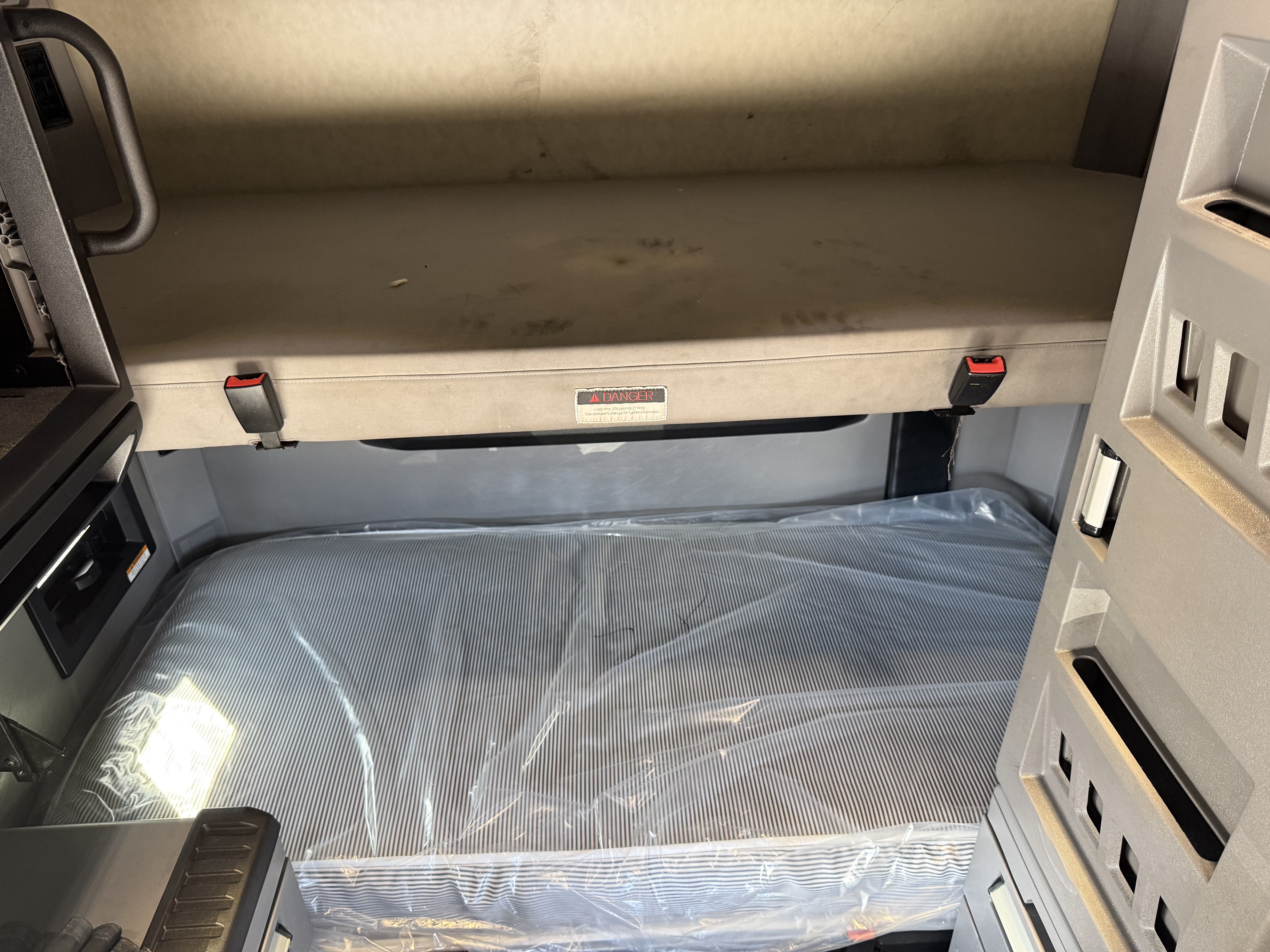 2022 Mack - image 19