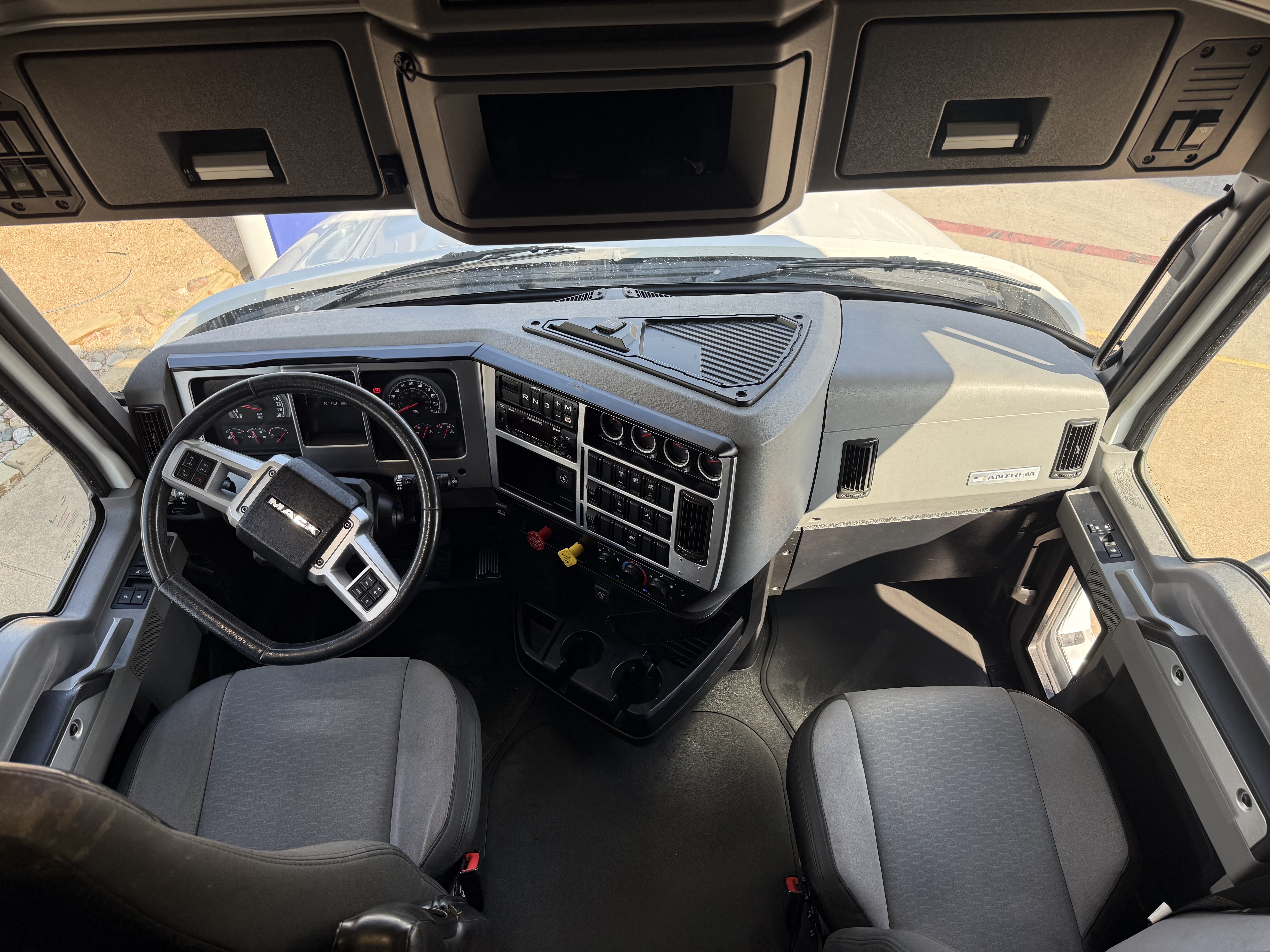 2022 Mack - image 15