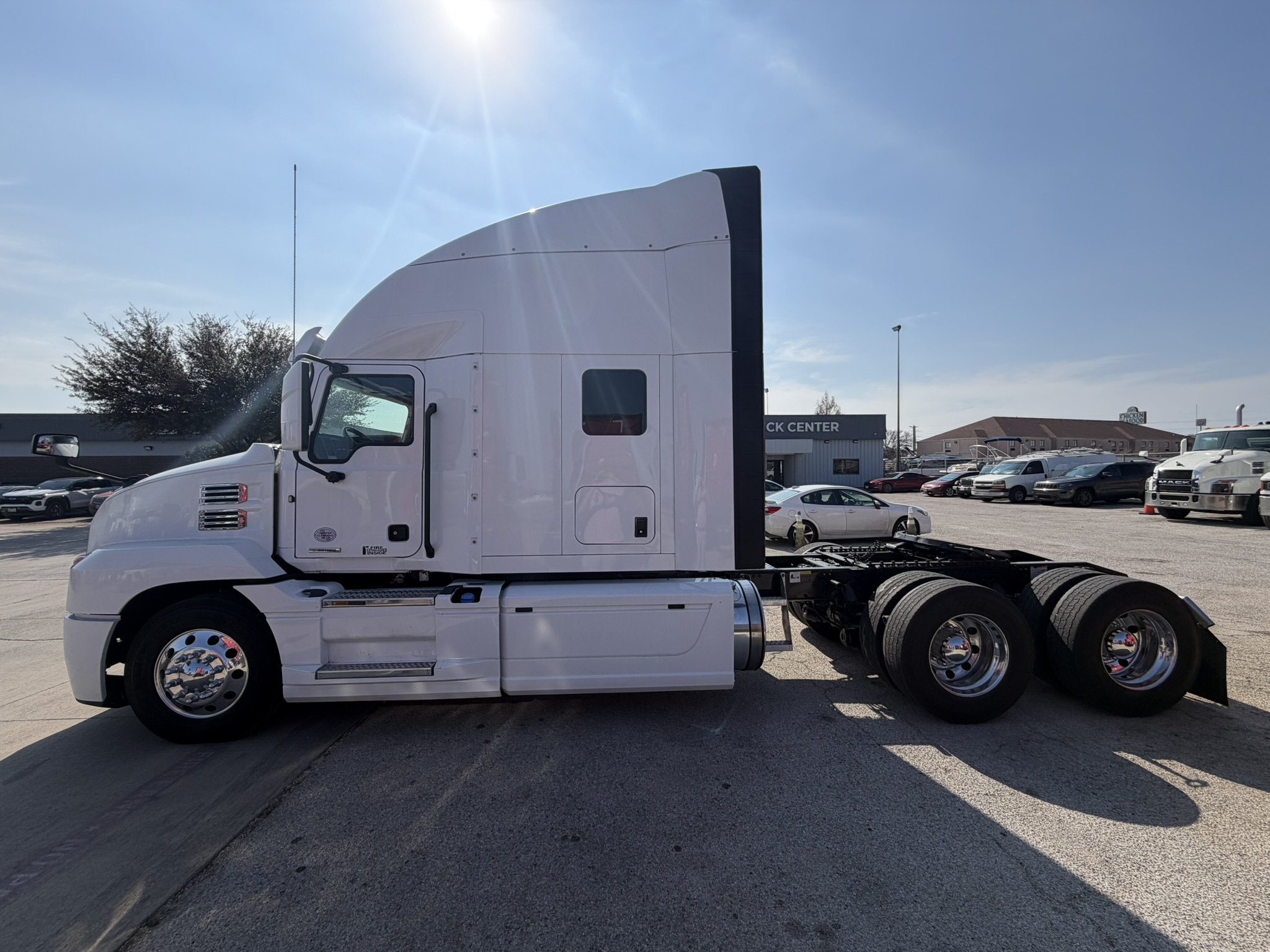 2022 Mack - image 10