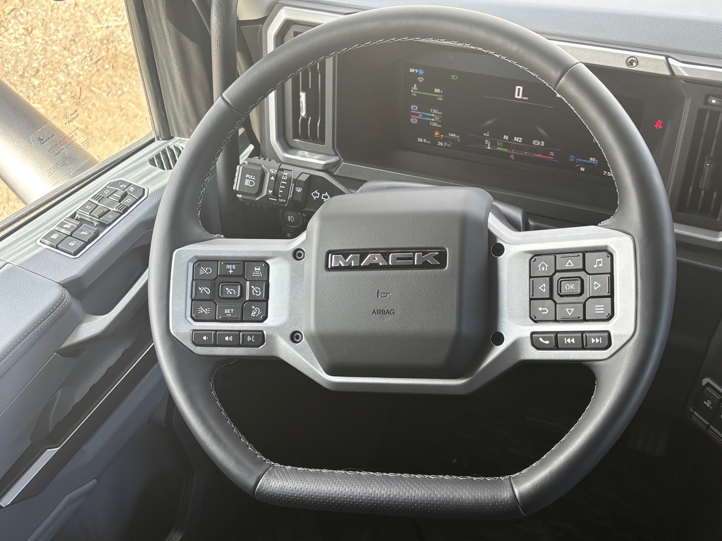 2026 Mack - image 10