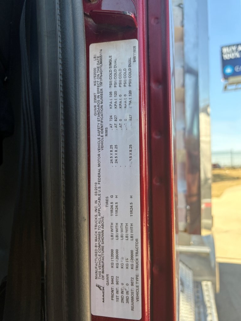 2020 Mack - image 25