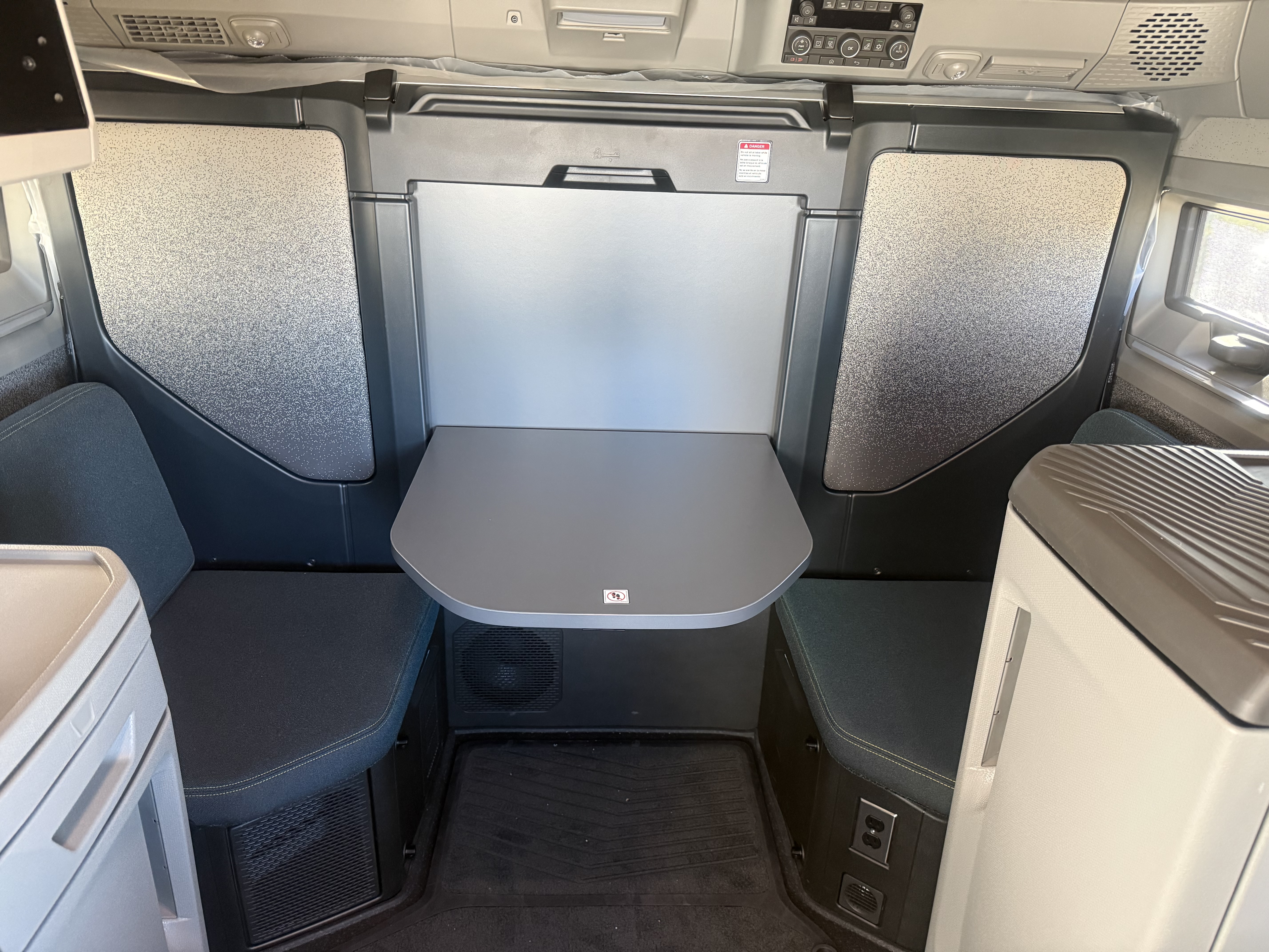 2026 Volvo - image 16