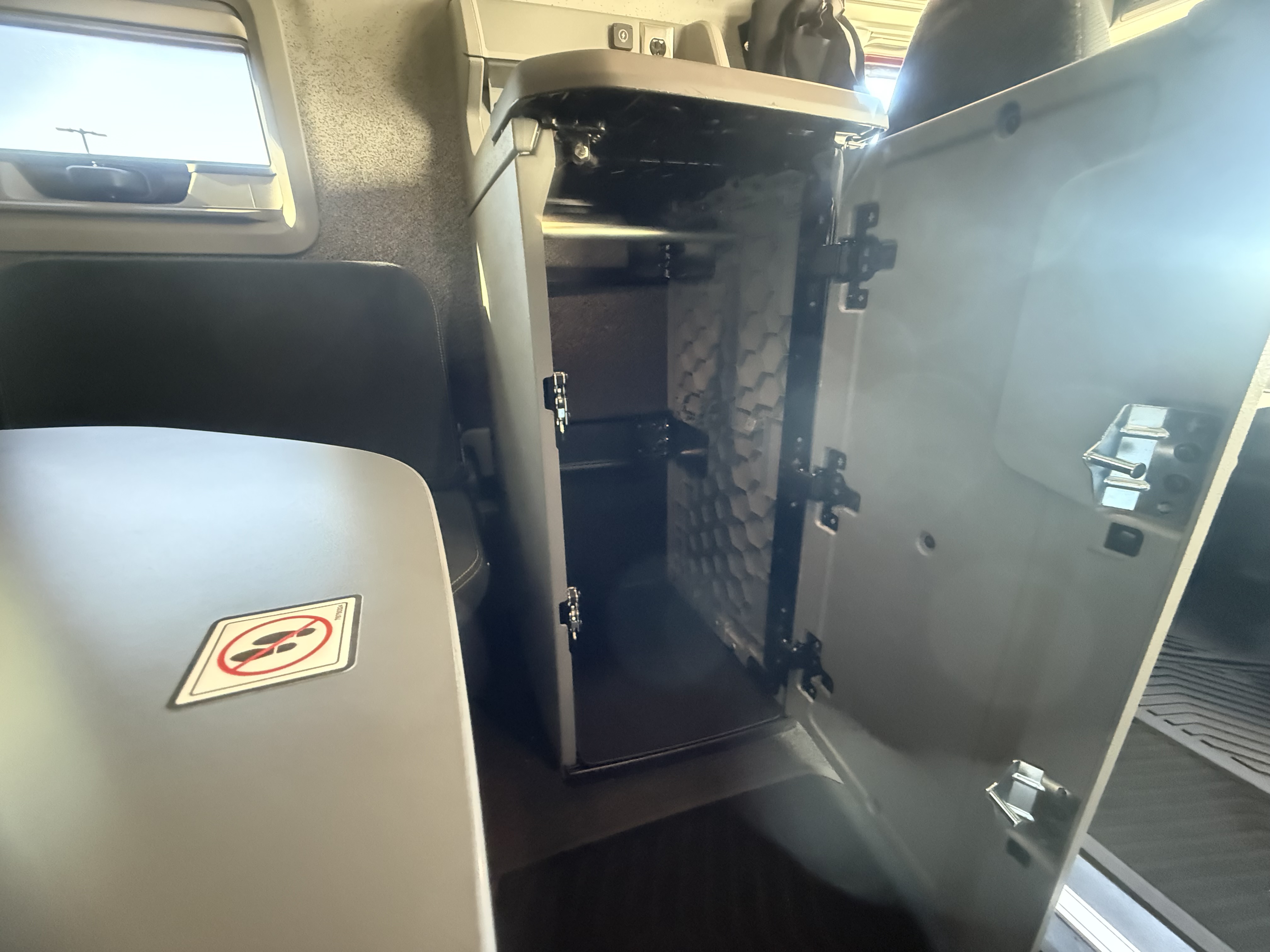 2026 Volvo - image 21