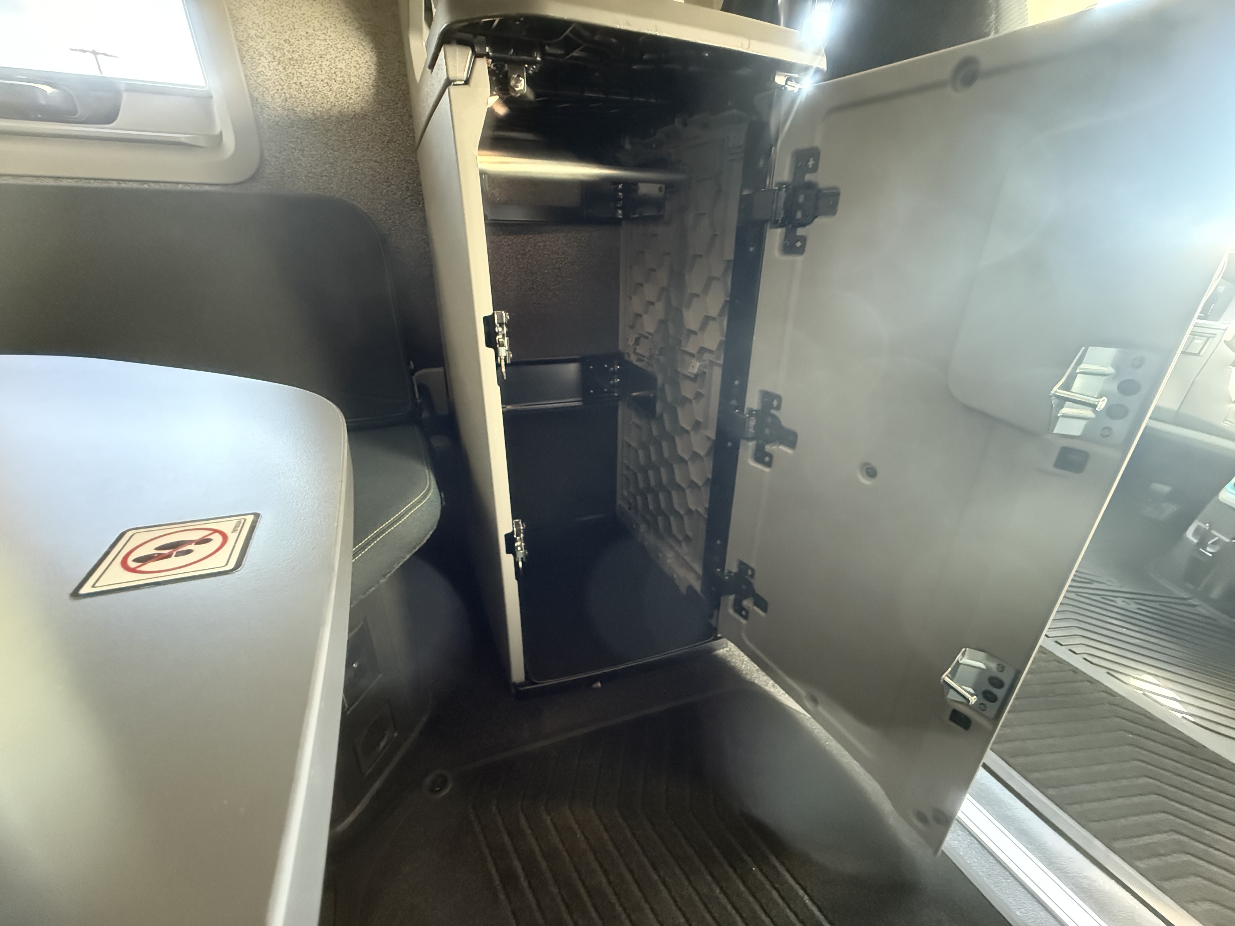 2026 Volvo - image 20