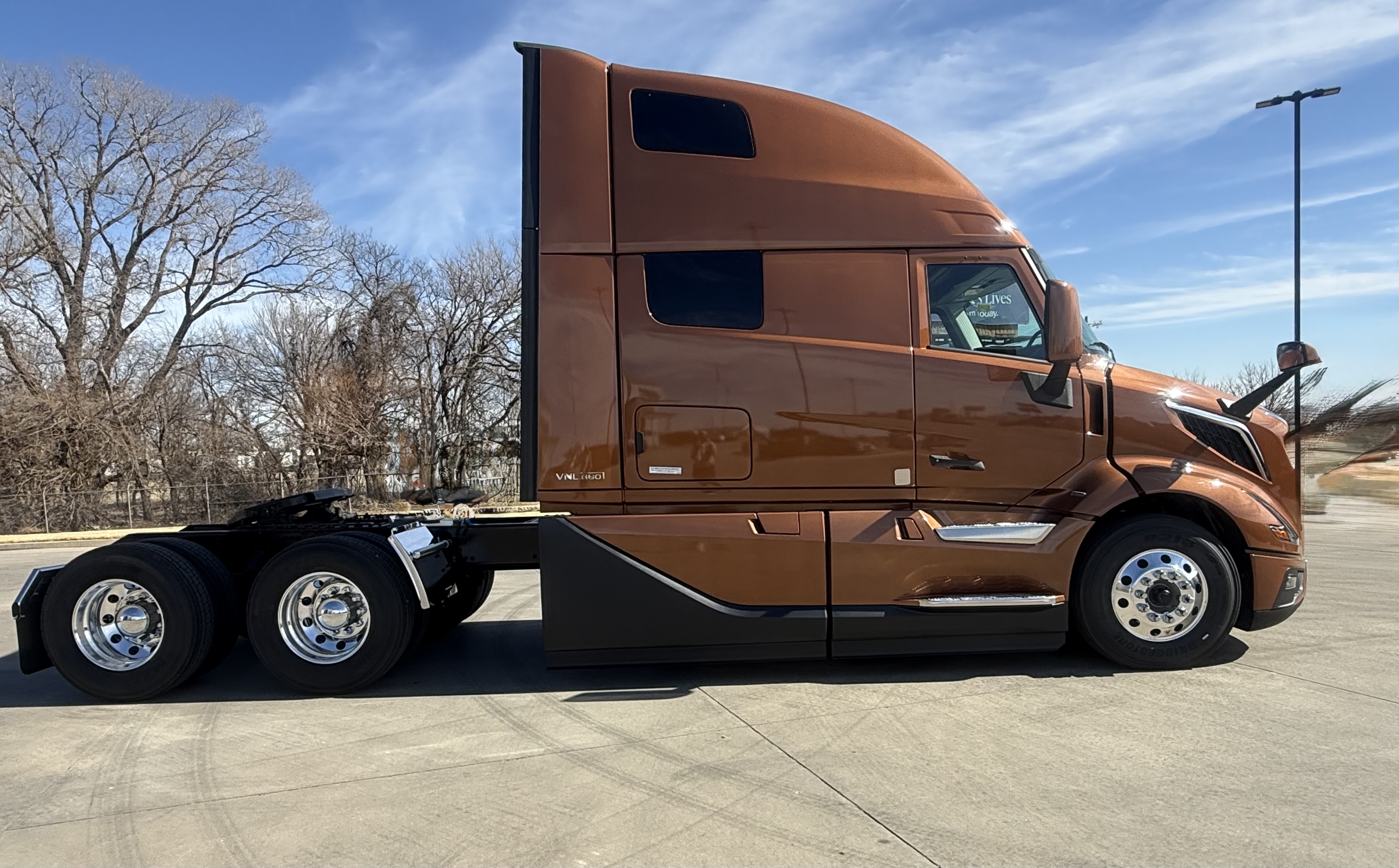 2026 Volvo - image 6