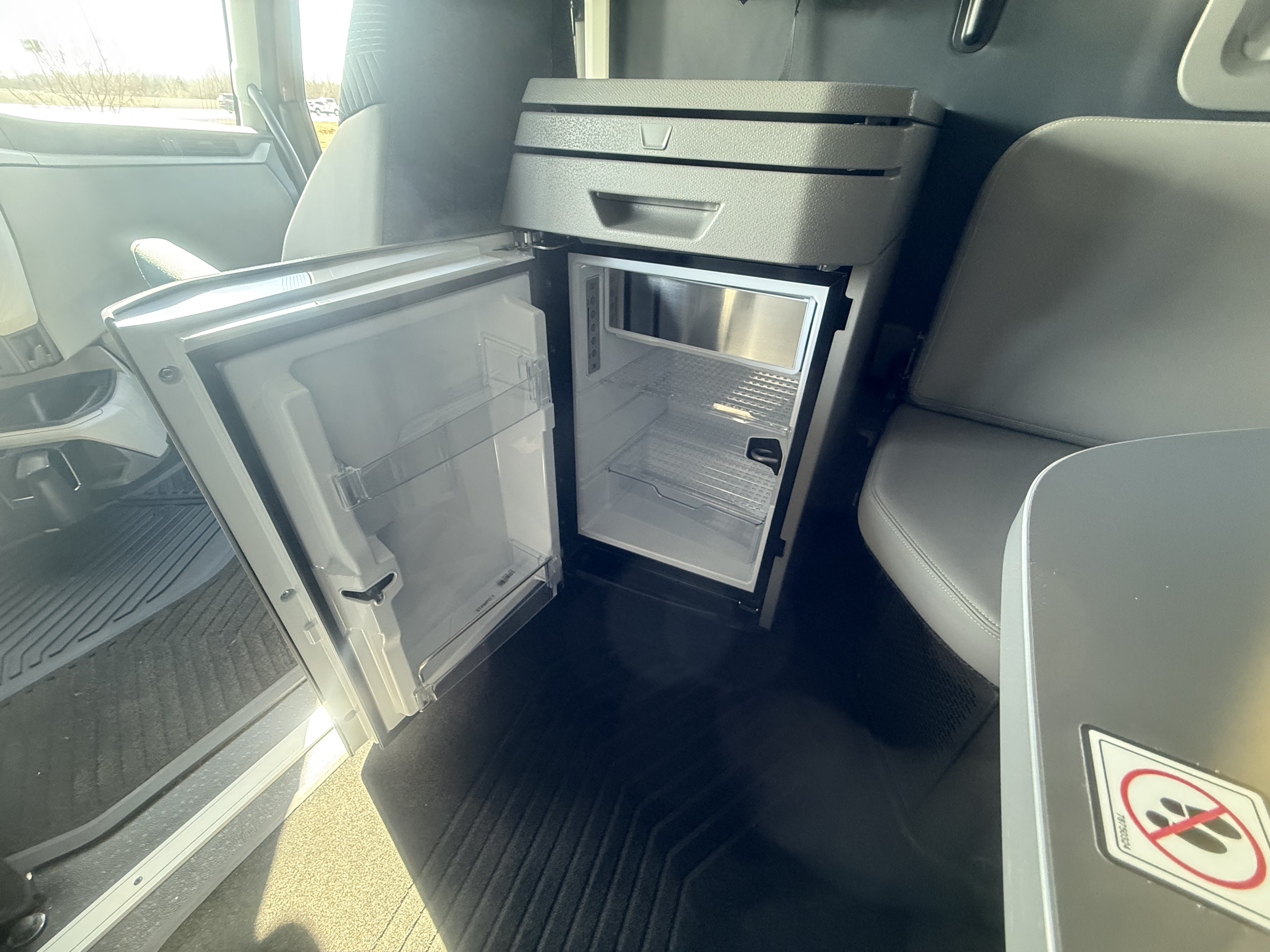 2026 Volvo - image 18