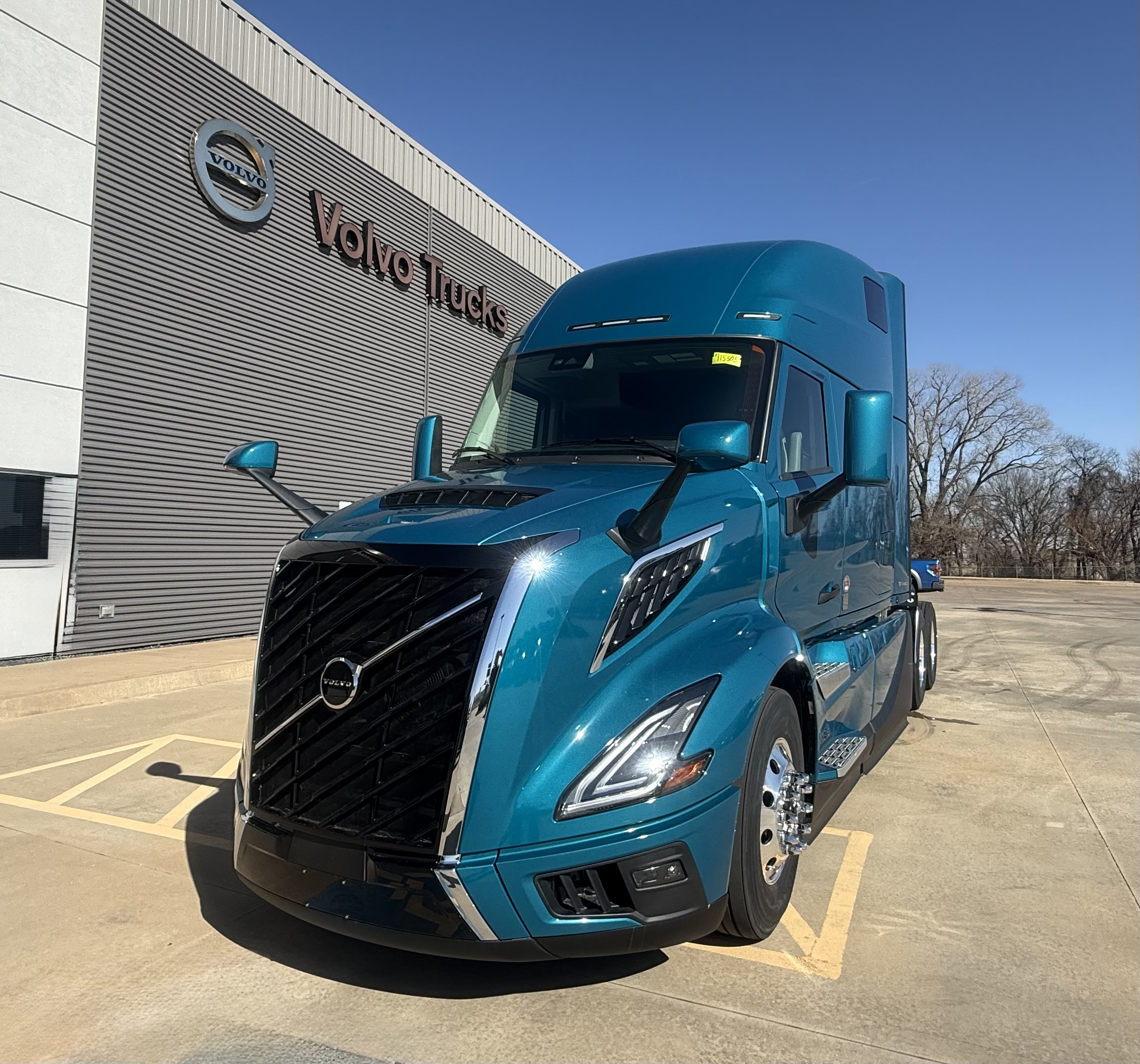 2026 Volvo - image 2