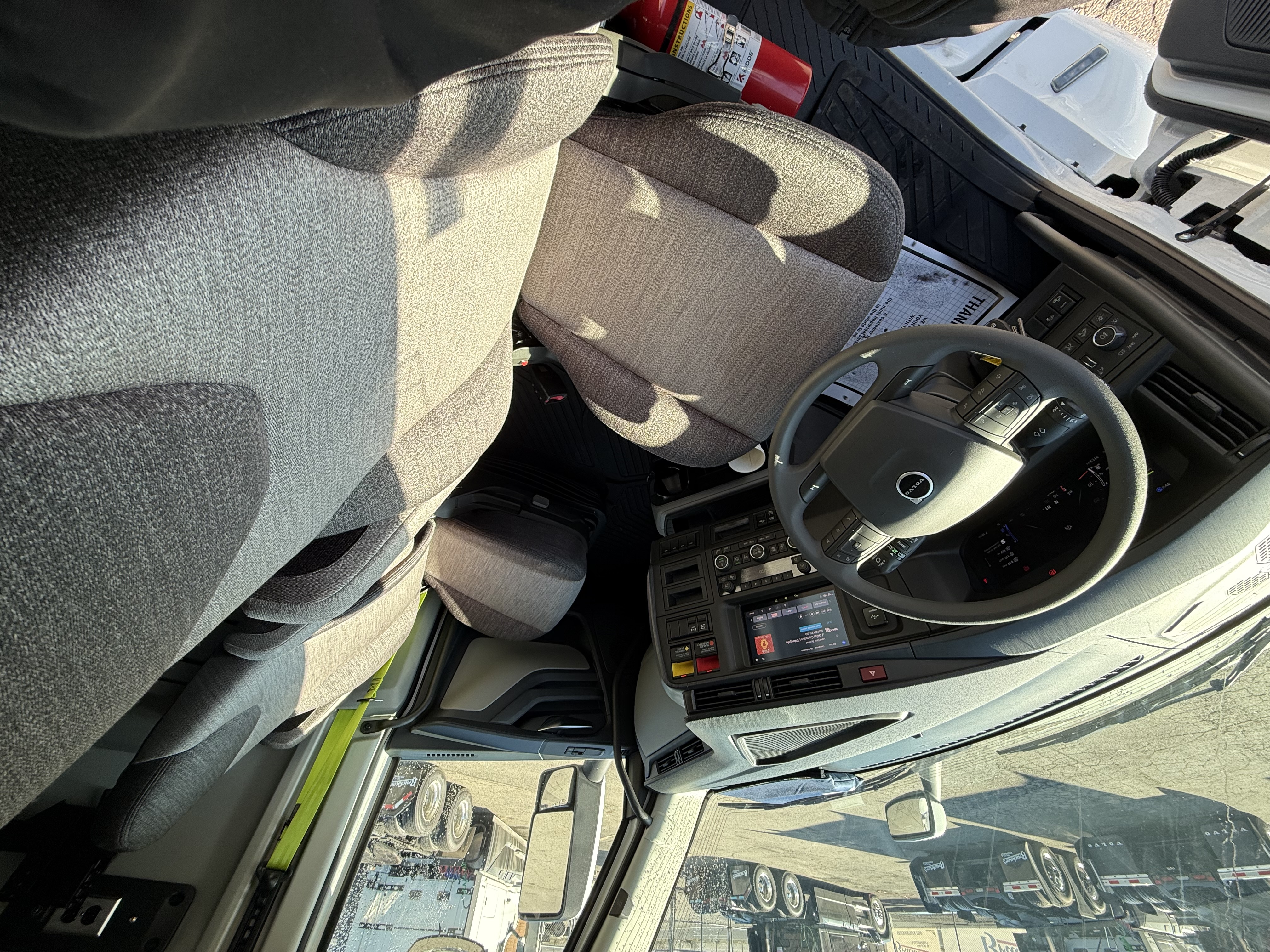 2026 Volvo - image 11