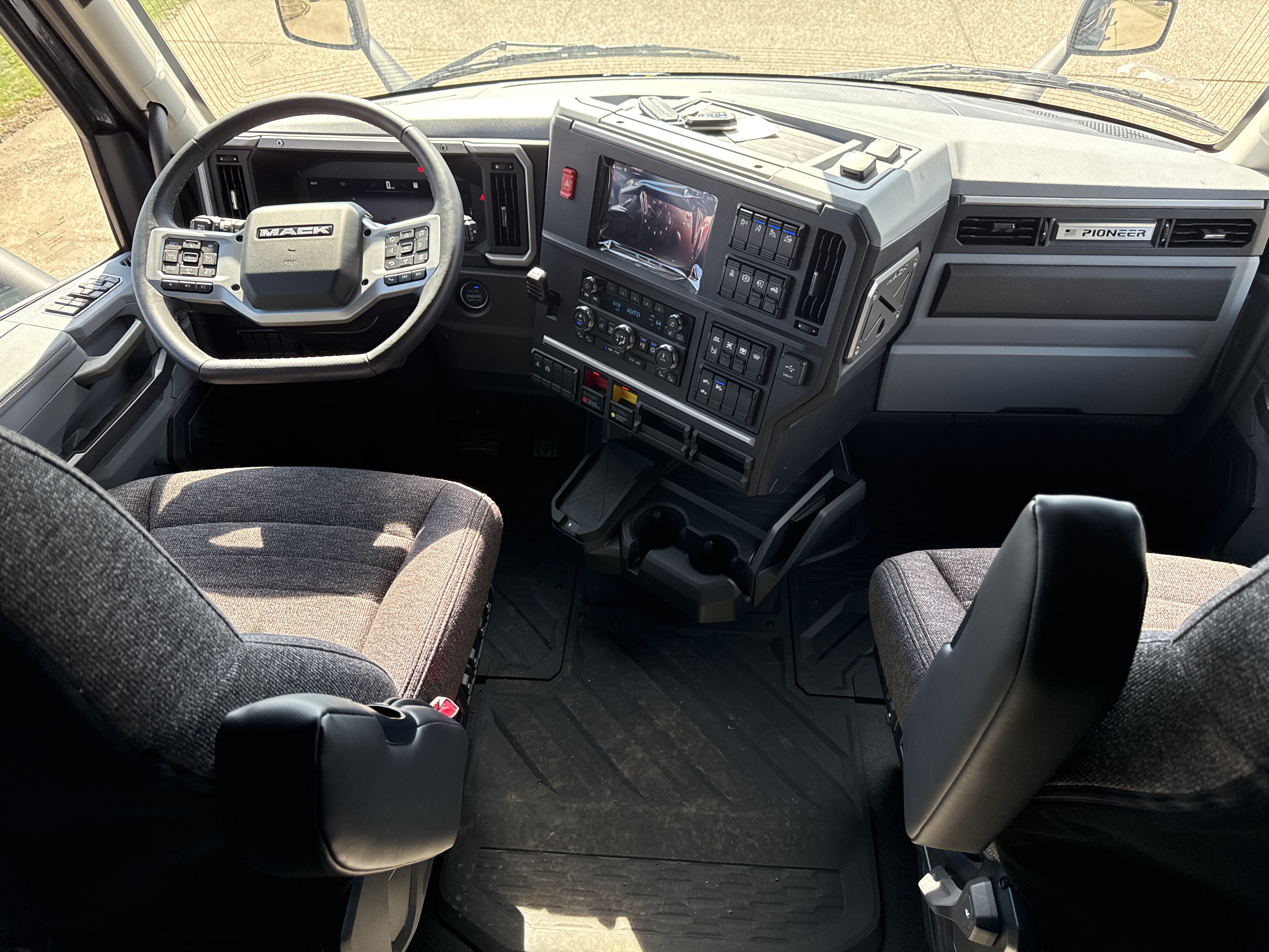 2026 Mack - image 16