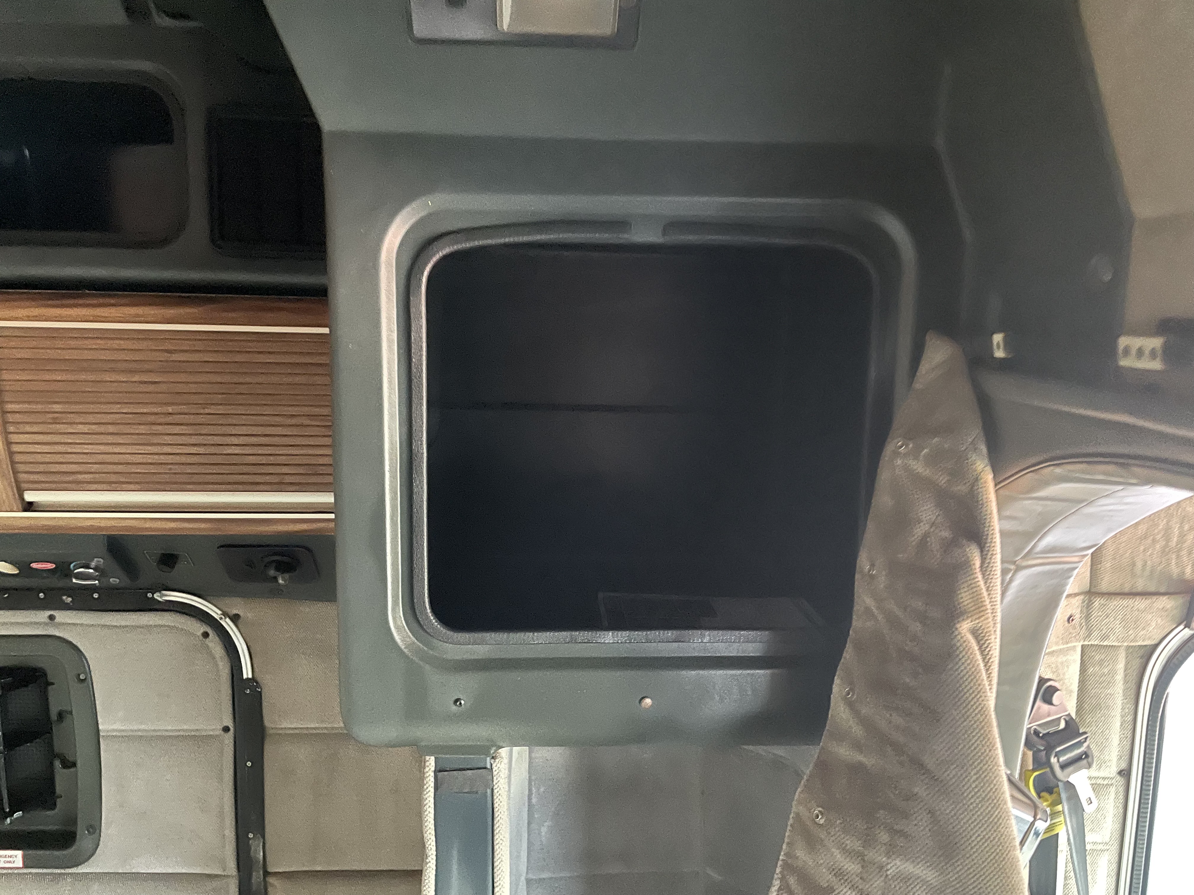 1997 Peterbilt - image 24