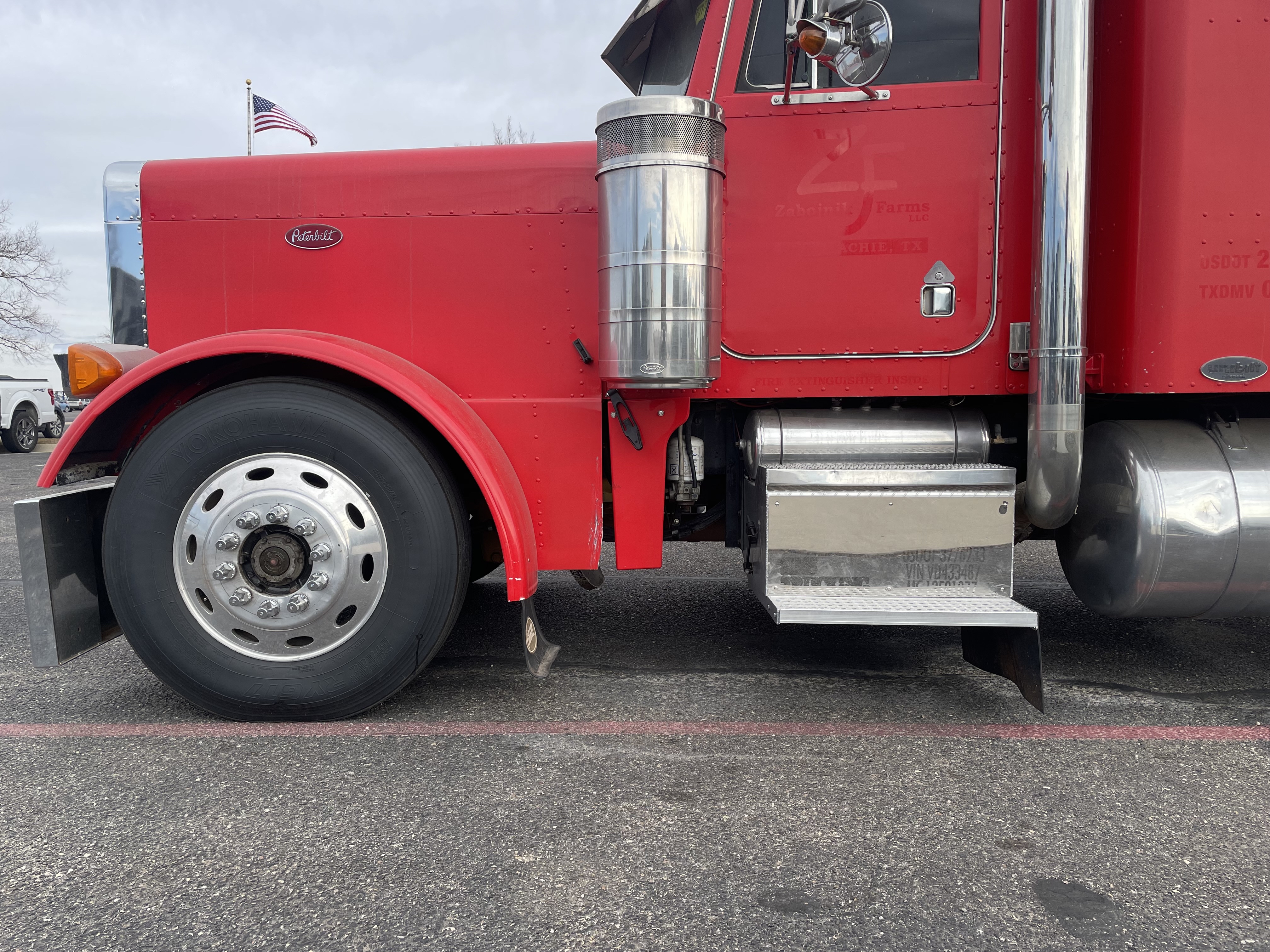 1997 Peterbilt - image 4