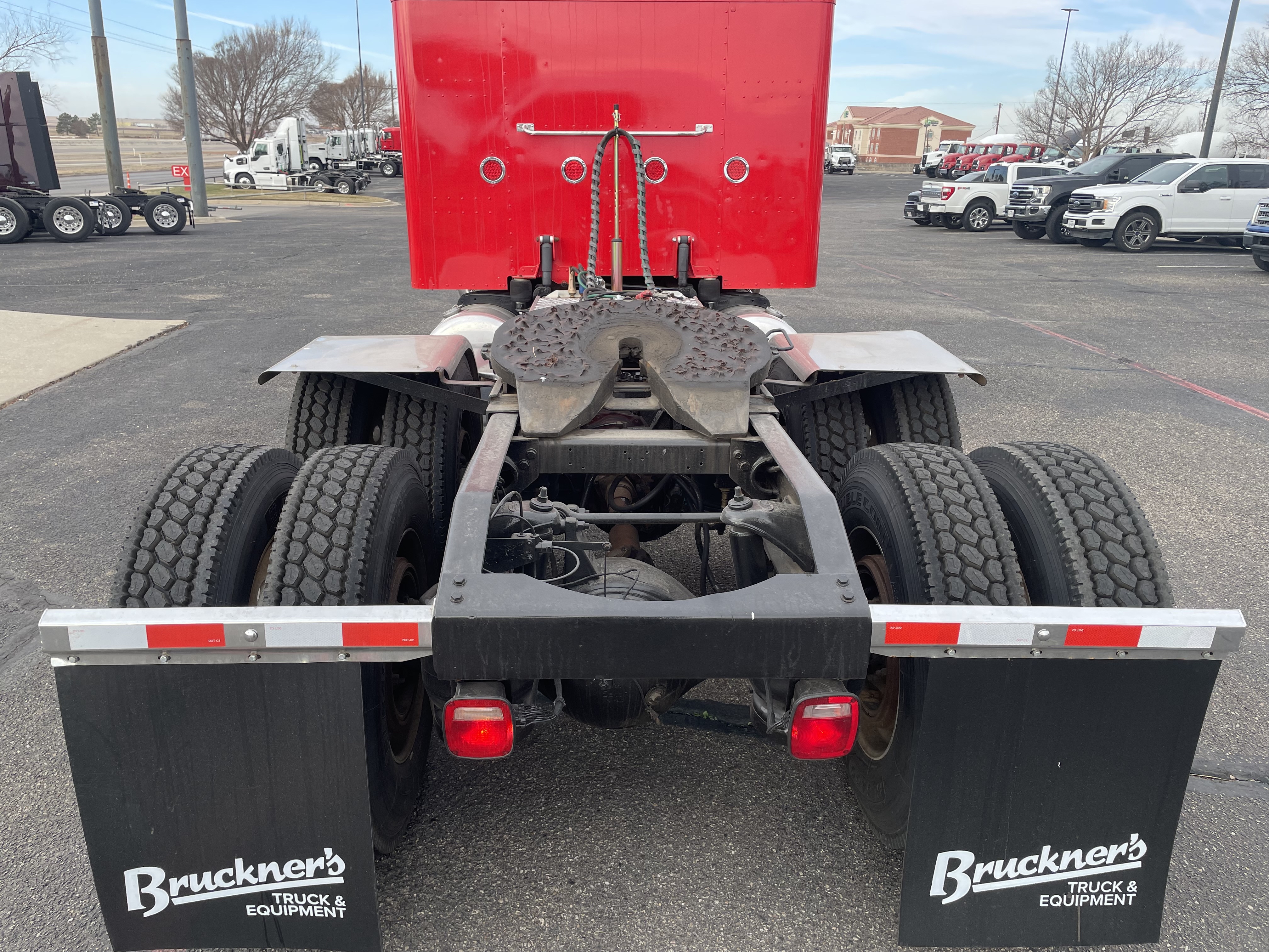 1997 Peterbilt - image 11