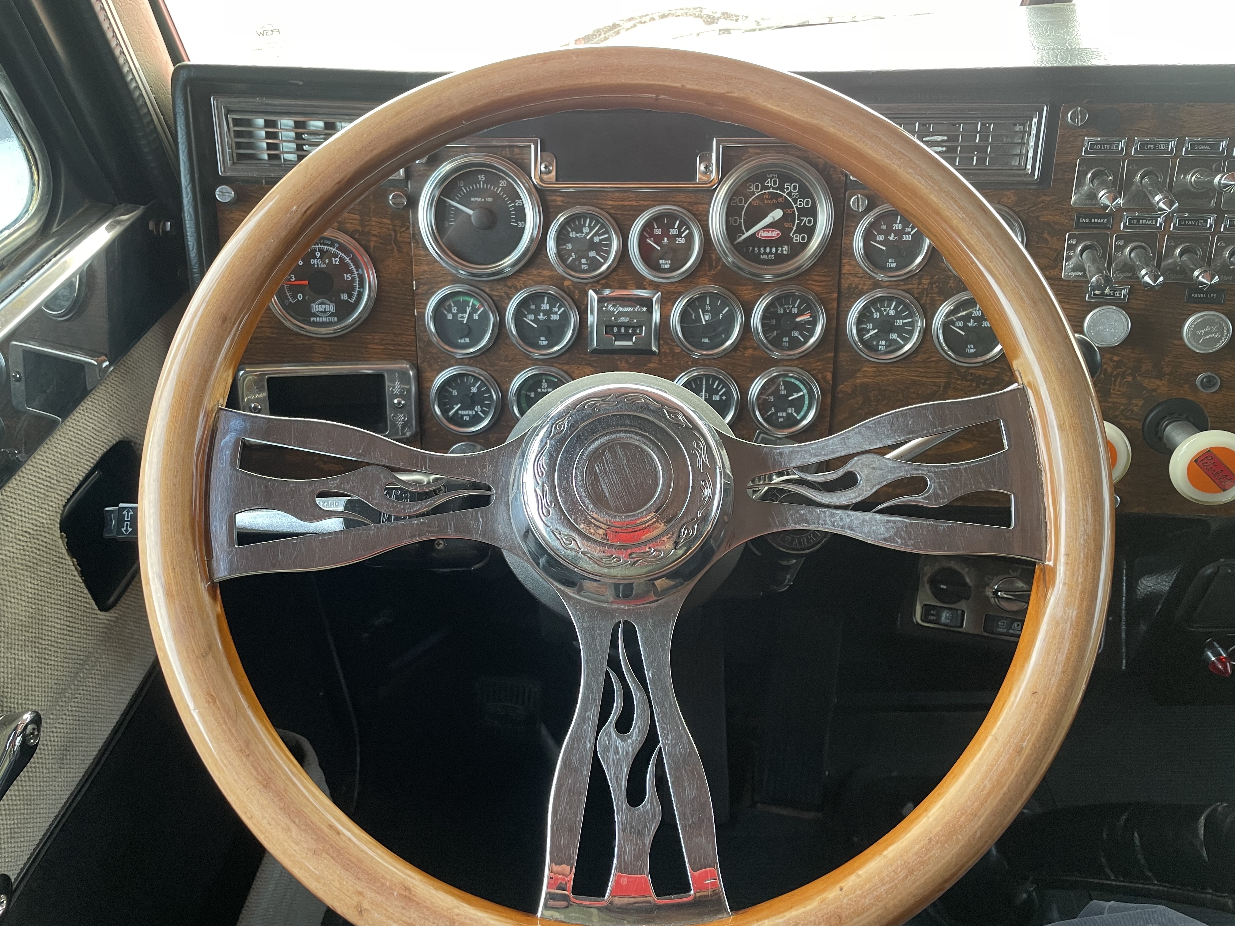 1997 Peterbilt - image 13