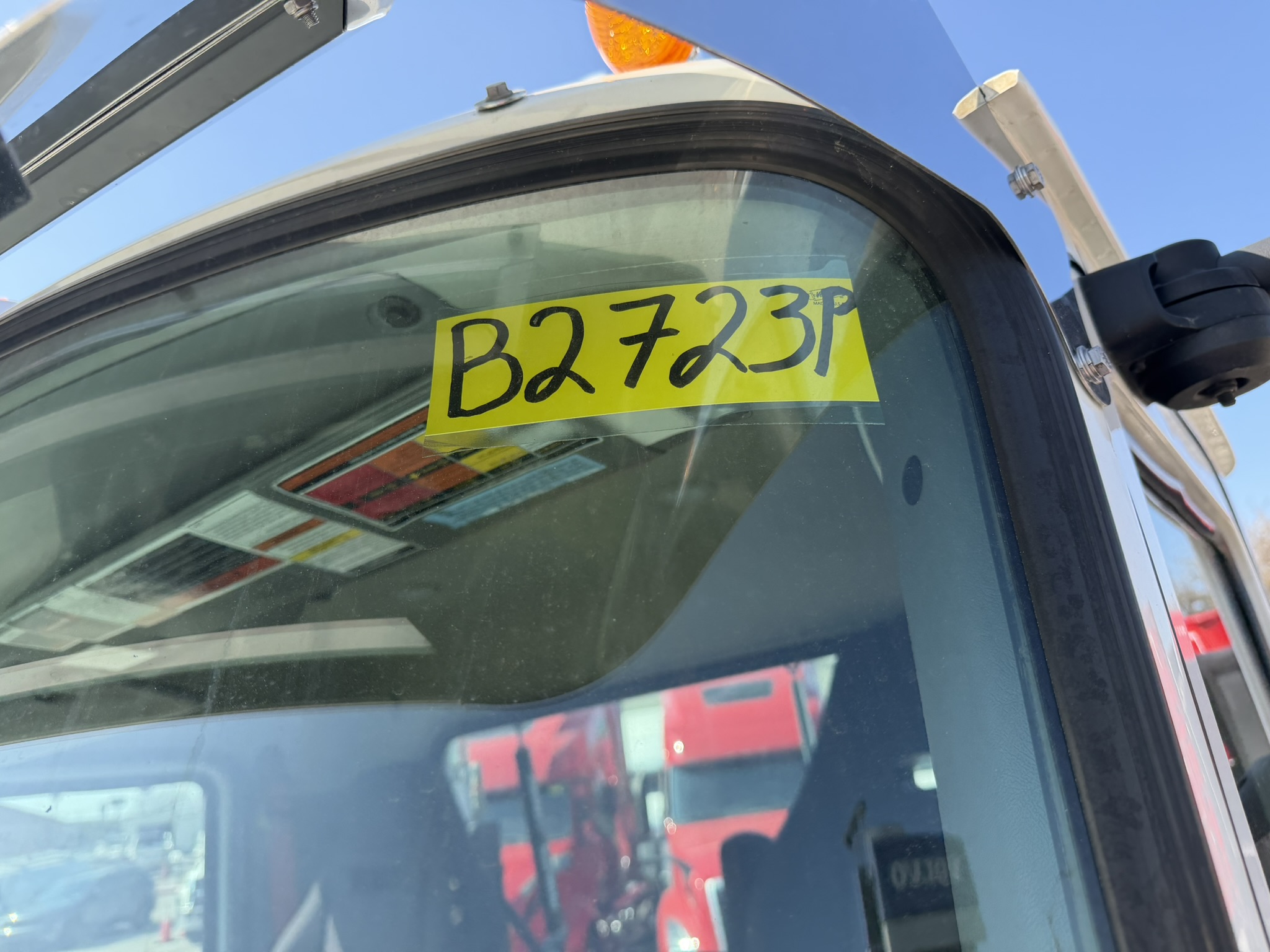 2020 Mack - image 30